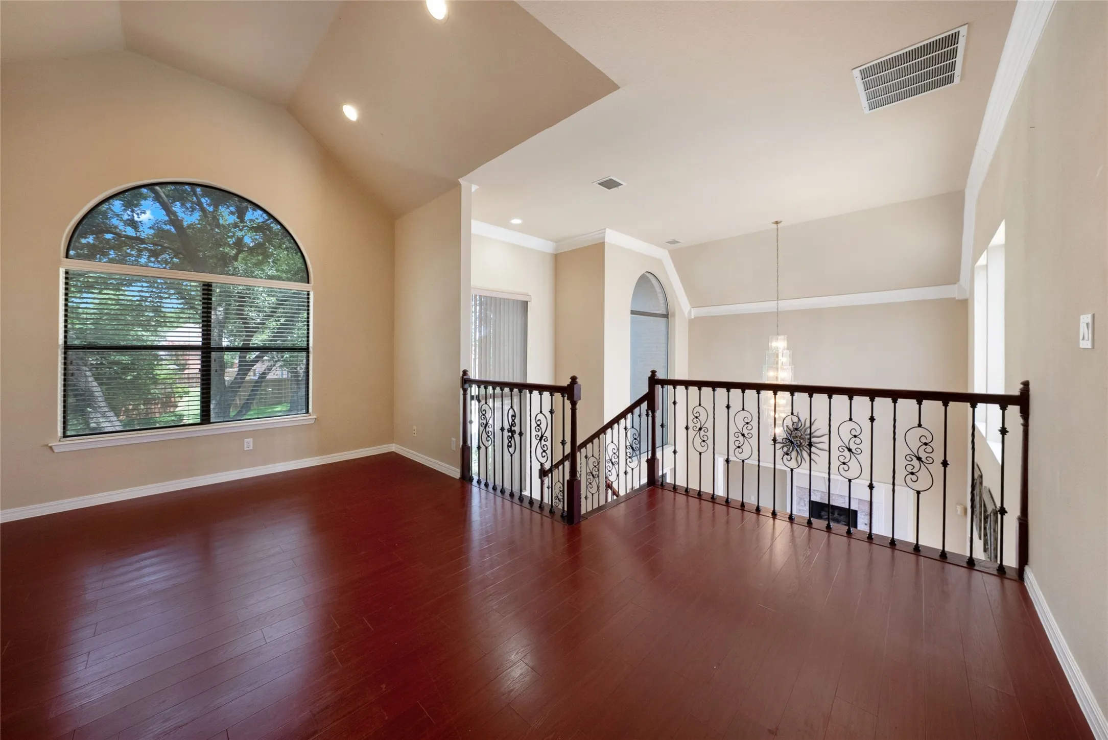 Single Family Residence For Rent in Collin County , 4516 Salerno Circle, Plano, Texas 75093, 4 Bedroom, 4 Bathroom, 3 Garage spaces, 3,784 Sqft, built in 1992, mls#21368236, Real Estate Agent in Plano, Homes For Rent in Collin county, Homes For Rent in Plano, Realtor in Plano Texas, Real Estate Brokerage Independent Realty Texas, Luminita Cordes Realtor