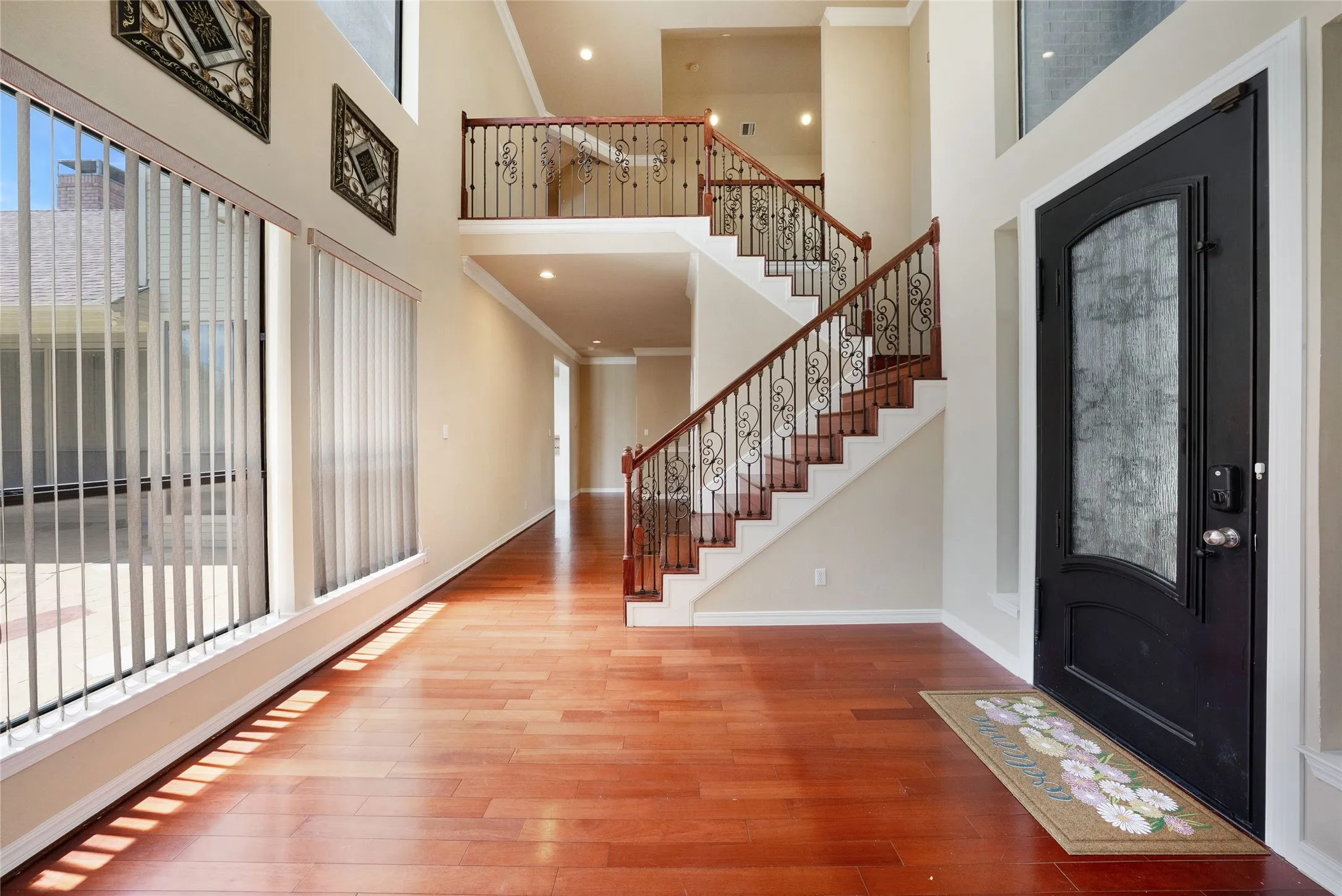 Single Family Residence For Rent in Collin County , 4516 Salerno Circle, Plano, Texas 75093, 4 Bedroom, 4 Bathroom, 3 Garage spaces, 3,784 Sqft, built in 1992, mls#21368236, Real Estate Agent in Plano, Homes For Rent in Collin county, Homes For Rent in Plano, Realtor in Plano Texas, Real Estate Brokerage Independent Realty Texas, Luminita Cordes Realtor