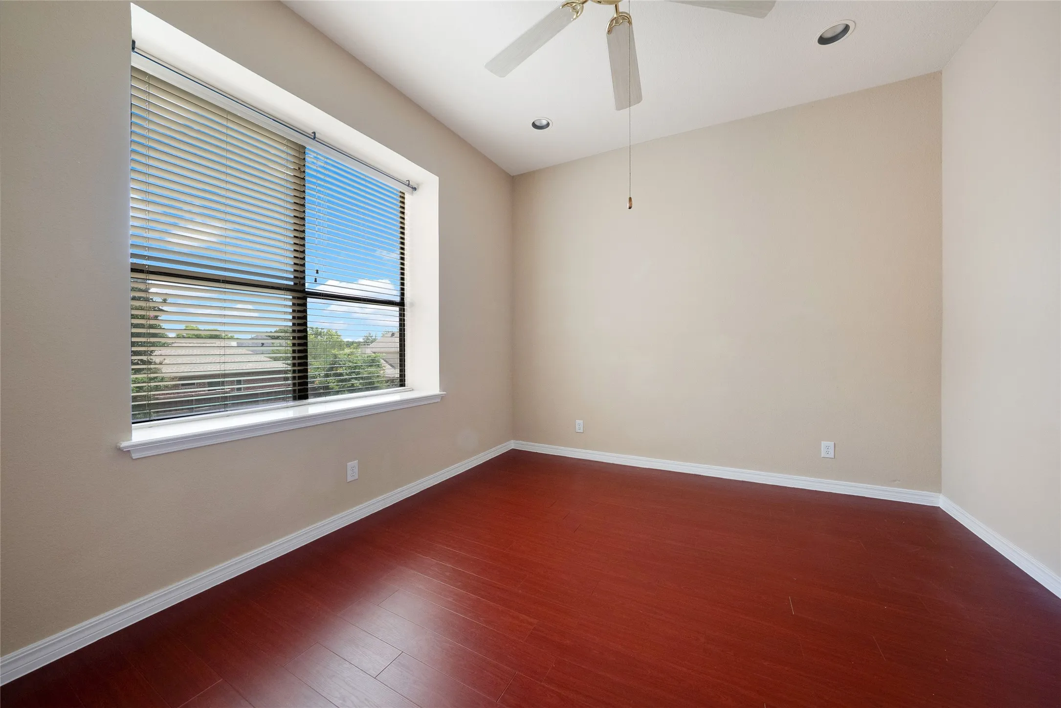 Single Family Residence For Rent in Collin County , 4516 Salerno Circle, Plano, Texas 75093, 4 Bedroom, 4 Bathroom, 3 Garage spaces, 3,784 Sqft, built in 1992, mls#21368236, Real Estate Agent in Plano, Homes For Rent in Collin county, Homes For Rent in Plano, Realtor in Plano Texas, Real Estate Brokerage Independent Realty Texas, Luminita Cordes Realtor