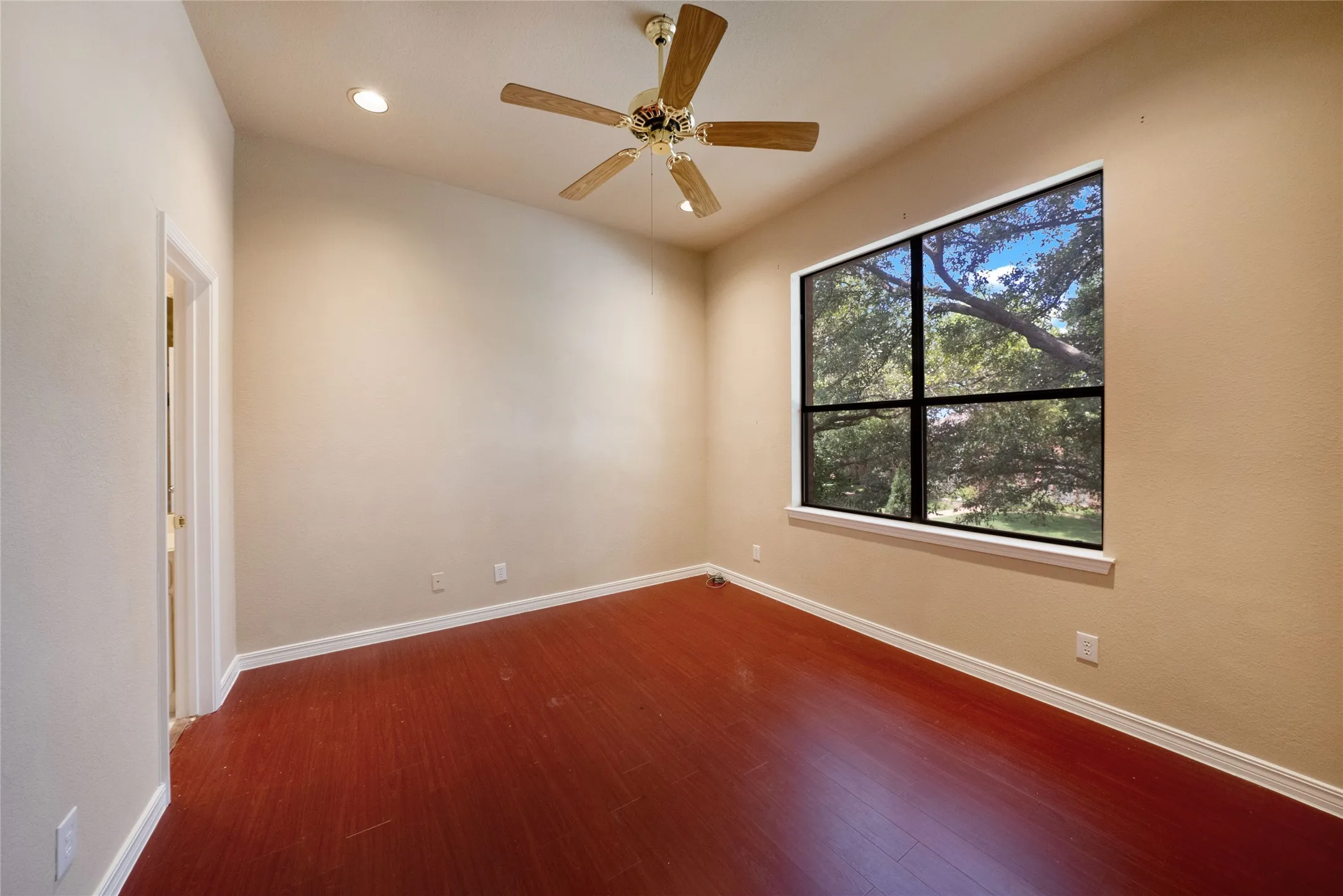 Single Family Residence For Rent in Collin County , 4516 Salerno Circle, Plano, Texas 75093, 4 Bedroom, 4 Bathroom, 3 Garage spaces, 3,784 Sqft, built in 1992, mls#21368236, Real Estate Agent in Plano, Homes For Rent in Collin county, Homes For Rent in Plano, Realtor in Plano Texas, Real Estate Brokerage Independent Realty Texas, Luminita Cordes Realtor