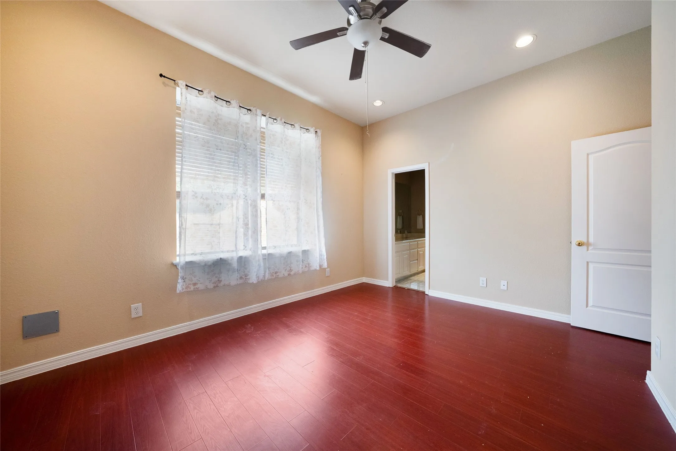 Single Family Residence For Rent in Collin County , 4516 Salerno Circle, Plano, Texas 75093, 4 Bedroom, 4 Bathroom, 3 Garage spaces, 3,784 Sqft, built in 1992, mls#21368236, Real Estate Agent in Plano, Homes For Rent in Collin county, Homes For Rent in Plano, Realtor in Plano Texas, Real Estate Brokerage Independent Realty Texas, Luminita Cordes Realtor