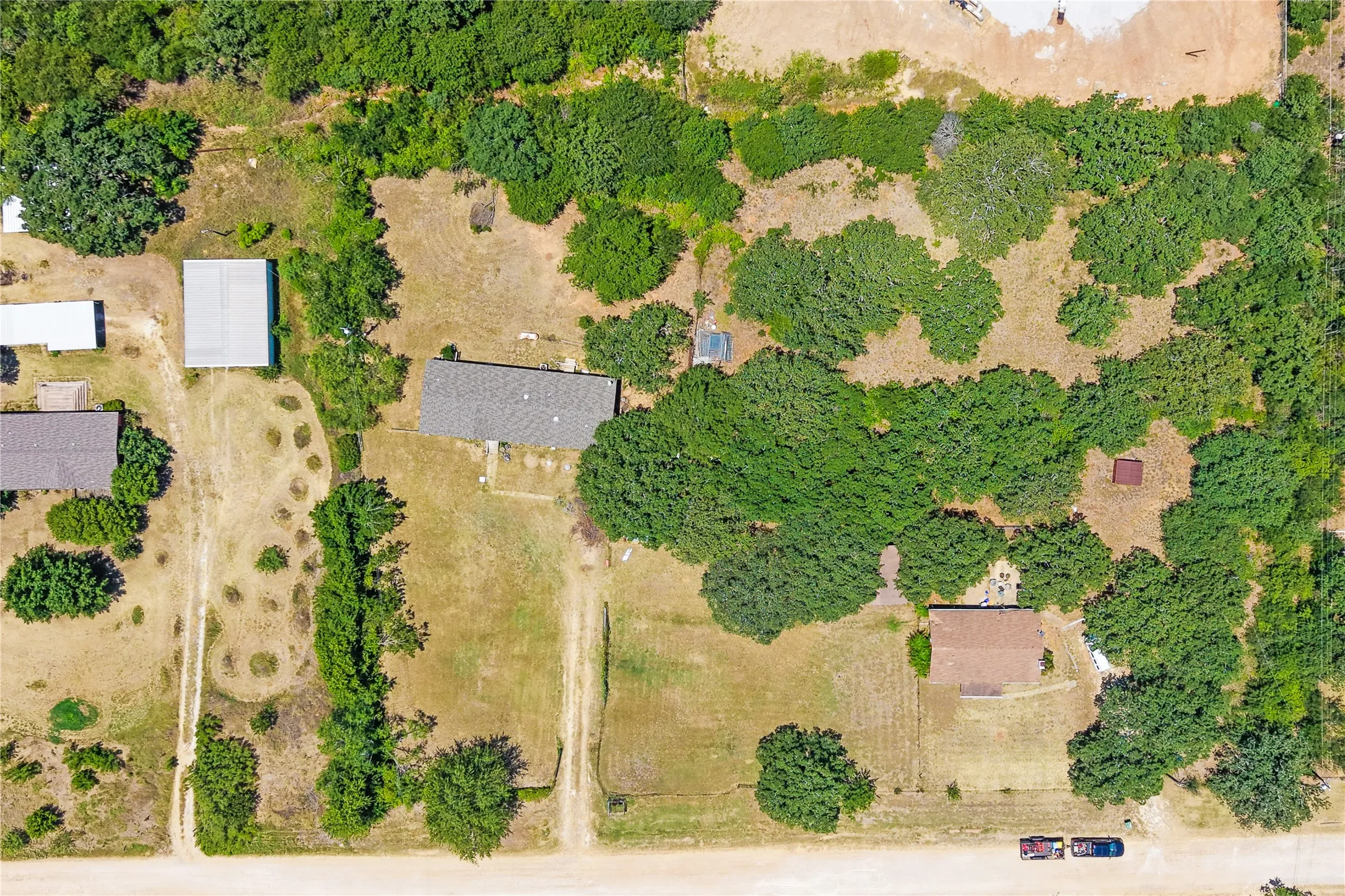 Mobile Home For Sale in Johnson County , 2309 Daniels Drive, Joshua, Texas 76058, 4 Bedroom, 2 Bathroom, Garage spaces, 2,016 Sqft, built in 1997, mls#21371487, Real Estate Agent in Joshua, Homes For Sale in Johnson county, Homes For Sale in Joshua, Realtor in Joshua Texas, Real Estate Brokerage Independent Realty Texas, Luminita Cordes Realtor