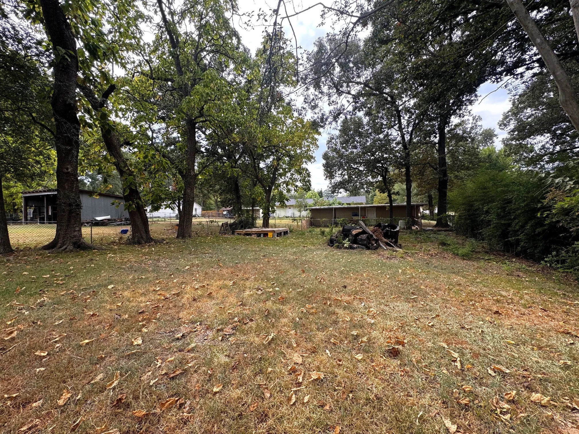 Single Family Residence For Sale in Titus County , 405 Margaret Dr., Mt Pleasant, Texas 75455, 4 Bedroom, 1 Bathroom, Garage spaces, 1,836 Sqft, built in 1962, mls#21370771, Real Estate Agent in Mt Pleasant, Homes For Sale in Titus county, Homes For Sale in Mt Pleasant, Realtor in Mt Pleasant Texas, Real Estate Brokerage Independent Realty Texas, Luminita Cordes Realtor