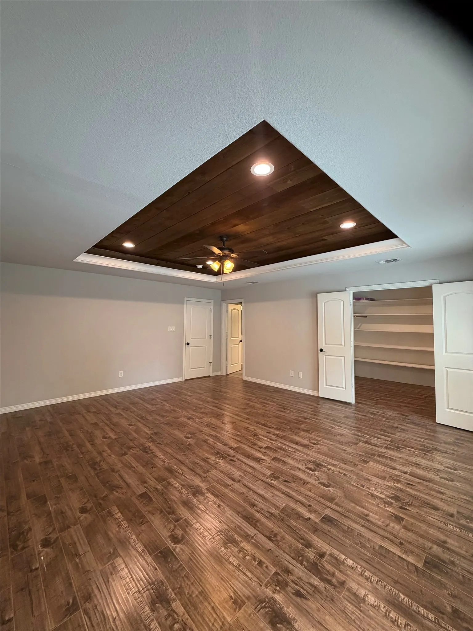 Single Family Residence For Rent in Collin County , 310 E Santa Fe Street, Farmersville, Texas 75442, 3 Bedroom, 3 Bathroom, Garage spaces, 2,010 Sqft, built in 1967, mls#21359704, Real Estate Agent in Farmersville, Homes For Rent in Collin county, Homes For Rent in Farmersville, Realtor in Farmersville Texas, Real Estate Brokerage Independent Realty Texas, Luminita Cordes Realtor