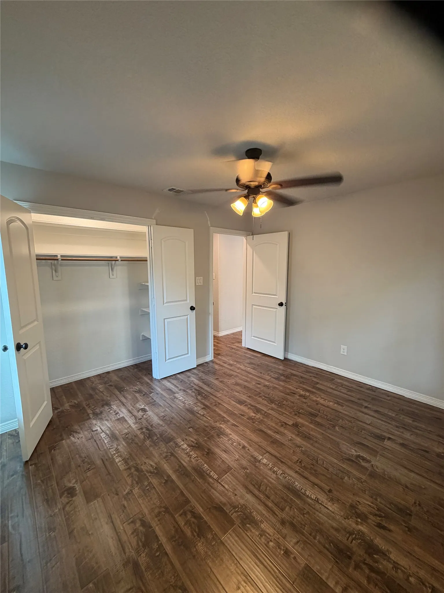 Single Family Residence For Rent in Collin County , 310 E Santa Fe Street, Farmersville, Texas 75442, 3 Bedroom, 3 Bathroom, Garage spaces, 2,010 Sqft, built in 1967, mls#21359704, Real Estate Agent in Farmersville, Homes For Rent in Collin county, Homes For Rent in Farmersville, Realtor in Farmersville Texas, Real Estate Brokerage Independent Realty Texas, Luminita Cordes Realtor