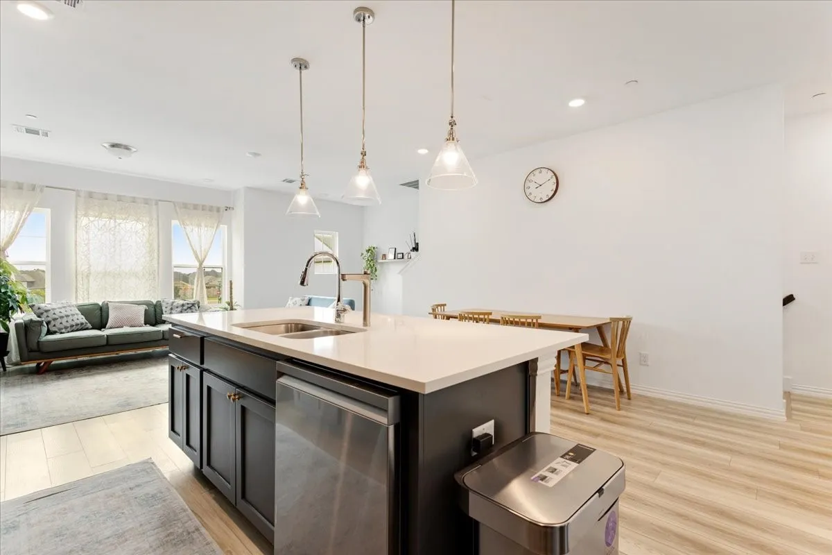 Townhouse For Rent in Collin County , 2223 Adena Springs Drive, Allen, Texas 75013, 3 Bedroom, 4 Bathroom, 2 Garage spaces, 2,156 Sqft, built in 2022, mls#21371504, Real Estate Agent in Allen, Homes For Rent in Collin county, Homes For Rent in Allen, Realtor in Allen Texas, Real Estate Brokerage Independent Realty Texas, Luminita Cordes Realtor