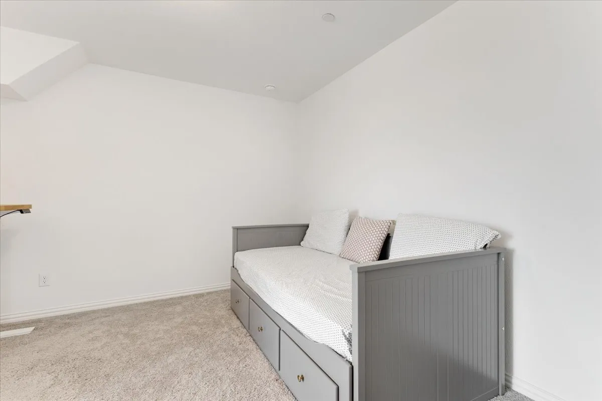 Townhouse For Rent in Collin County , 2223 Adena Springs Drive, Allen, Texas 75013, 3 Bedroom, 4 Bathroom, 2 Garage spaces, 2,156 Sqft, built in 2022, mls#21371504, Real Estate Agent in Allen, Homes For Rent in Collin county, Homes For Rent in Allen, Realtor in Allen Texas, Real Estate Brokerage Independent Realty Texas, Luminita Cordes Realtor