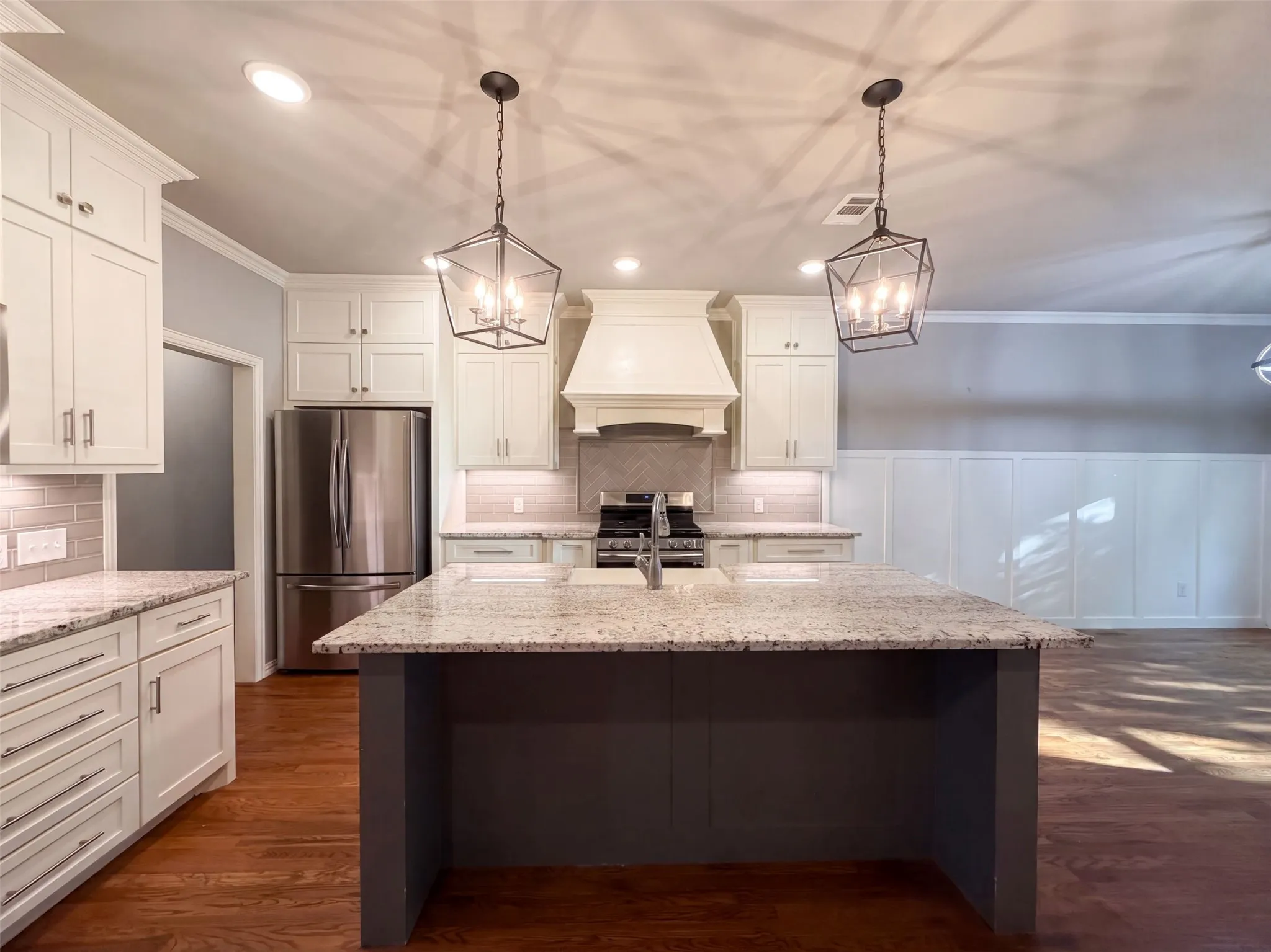 Single Family Residence For Sale in Grayson County , 3712 Magnolia Court, Denison, Texas 75020, 3 Bedroom, 3 Bathroom, 2 Garage spaces, 1,925 Sqft, built in 2018, mls#21371516, Real Estate Agent in Denison, Homes For Sale in Grayson county, Homes For Sale in Denison, Realtor in Denison Texas, Real Estate Brokerage Independent Realty Texas, Luminita Cordes Realtor