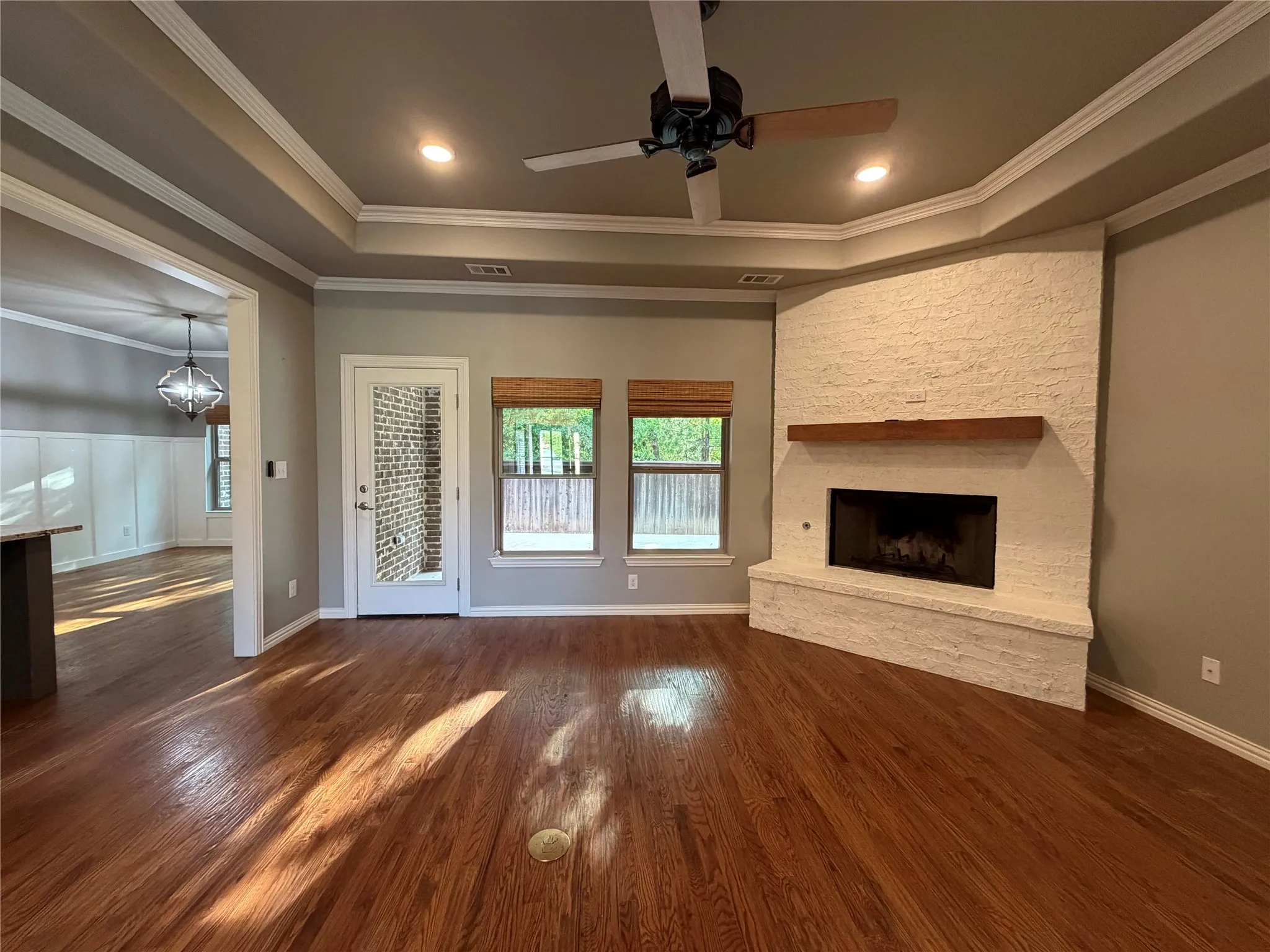 Single Family Residence For Sale in Grayson County , 3712 Magnolia Court, Denison, Texas 75020, 3 Bedroom, 3 Bathroom, 2 Garage spaces, 1,925 Sqft, built in 2018, mls#21371516, Real Estate Agent in Denison, Homes For Sale in Grayson county, Homes For Sale in Denison, Realtor in Denison Texas, Real Estate Brokerage Independent Realty Texas, Luminita Cordes Realtor
