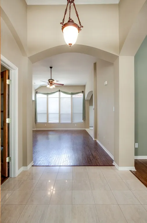 Single Family Residence For Rent in Denton County , 2221 Briary Trace Court, Lewisville, Texas 75077, 3 Bedroom, 2 Bathroom, 2 Garage spaces, 2,120 Sqft, built in 1996, mls#21371520, Real Estate Agent in Lewisville, Homes For Rent in Denton county, Homes For Rent in Lewisville, Realtor in Lewisville Texas, Real Estate Brokerage Independent Realty Texas, Luminita Cordes Realtor
