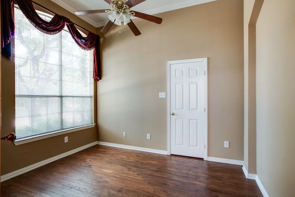 Single Family Residence For Rent in Denton County , 2221 Briary Trace Court, Lewisville, Texas 75077, 3 Bedroom, 2 Bathroom, 2 Garage spaces, 2,120 Sqft, built in 1996, mls#21371520, Real Estate Agent in Lewisville, Homes For Rent in Denton county, Homes For Rent in Lewisville, Realtor in Lewisville Texas, Real Estate Brokerage Independent Realty Texas, Luminita Cordes Realtor