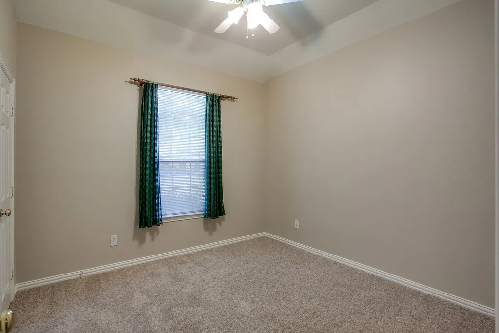 Single Family Residence For Rent in Denton County , 2221 Briary Trace Court, Lewisville, Texas 75077, 3 Bedroom, 2 Bathroom, 2 Garage spaces, 2,120 Sqft, built in 1996, mls#21371520, Real Estate Agent in Lewisville, Homes For Rent in Denton county, Homes For Rent in Lewisville, Realtor in Lewisville Texas, Real Estate Brokerage Independent Realty Texas, Luminita Cordes Realtor