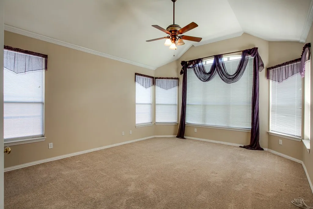 Single Family Residence For Rent in Denton County , 2221 Briary Trace Court, Lewisville, Texas 75077, 3 Bedroom, 2 Bathroom, 2 Garage spaces, 2,120 Sqft, built in 1996, mls#21371520, Real Estate Agent in Lewisville, Homes For Rent in Denton county, Homes For Rent in Lewisville, Realtor in Lewisville Texas, Real Estate Brokerage Independent Realty Texas, Luminita Cordes Realtor