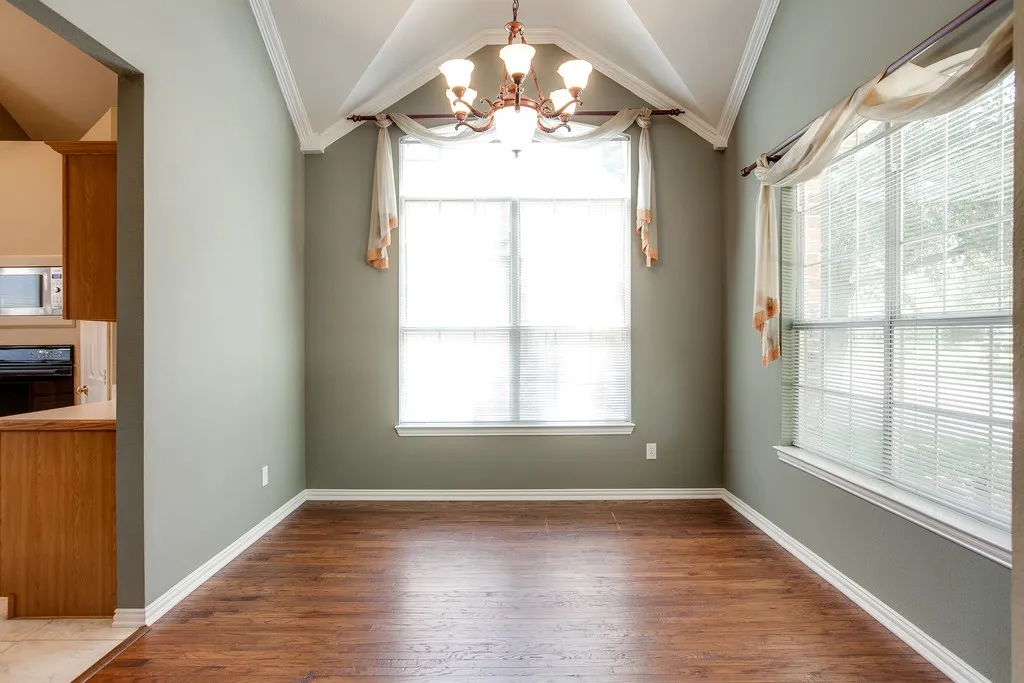 Single Family Residence For Rent in Denton County , 2221 Briary Trace Court, Lewisville, Texas 75077, 3 Bedroom, 2 Bathroom, 2 Garage spaces, 2,120 Sqft, built in 1996, mls#21371520, Real Estate Agent in Lewisville, Homes For Rent in Denton county, Homes For Rent in Lewisville, Realtor in Lewisville Texas, Real Estate Brokerage Independent Realty Texas, Luminita Cordes Realtor