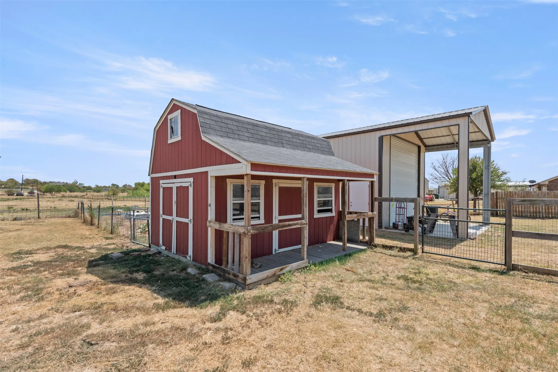 Single Family Residence For Sale in Denton County , 118 Fm 2450, Krum, Texas 76249, 4 Bedroom, 3 Bathroom, 2 Garage spaces, 3,083 Sqft, built in 2003, mls#21371198, Real Estate Agent in Krum, Homes For Sale in Denton county, Homes For Sale in Krum, Realtor in Krum Texas, Real Estate Brokerage Independent Realty Texas, Luminita Cordes Realtor