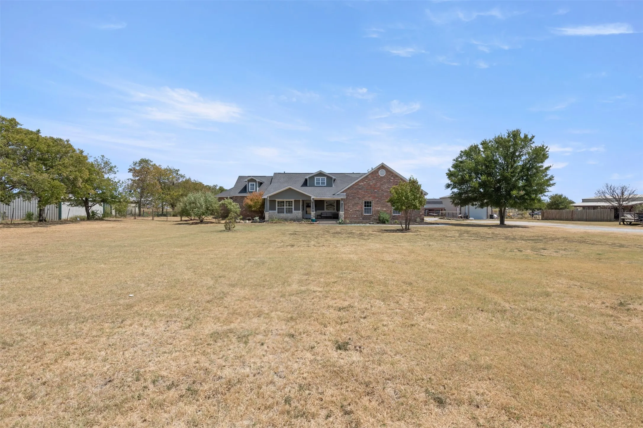 Single Family Residence For Sale in Denton County , 118 Fm 2450, Krum, Texas 76249, 4 Bedroom, 3 Bathroom, 2 Garage spaces, 3,083 Sqft, built in 2003, mls#21371198, Real Estate Agent in Krum, Homes For Sale in Denton county, Homes For Sale in Krum, Realtor in Krum Texas, Real Estate Brokerage Independent Realty Texas, Luminita Cordes Realtor