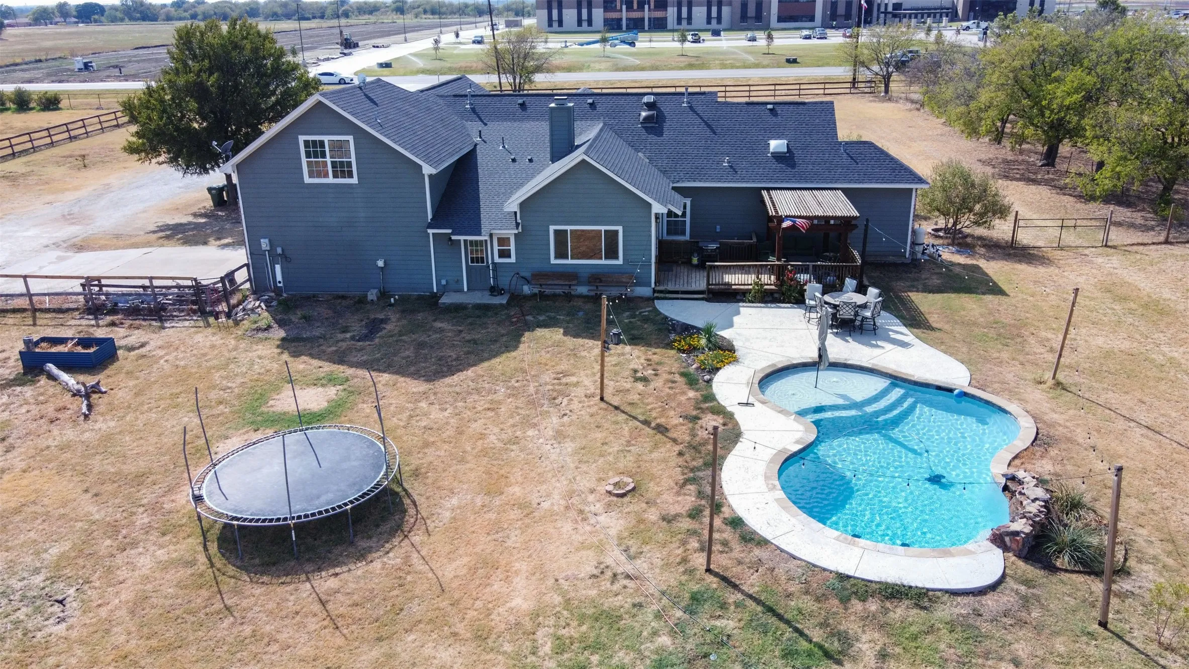 Single Family Residence For Sale in Denton County , 118 Fm 2450, Krum, Texas 76249, 4 Bedroom, 3 Bathroom, 2 Garage spaces, 3,083 Sqft, built in 2003, mls#21371198, Real Estate Agent in Krum, Homes For Sale in Denton county, Homes For Sale in Krum, Realtor in Krum Texas, Real Estate Brokerage Independent Realty Texas, Luminita Cordes Realtor