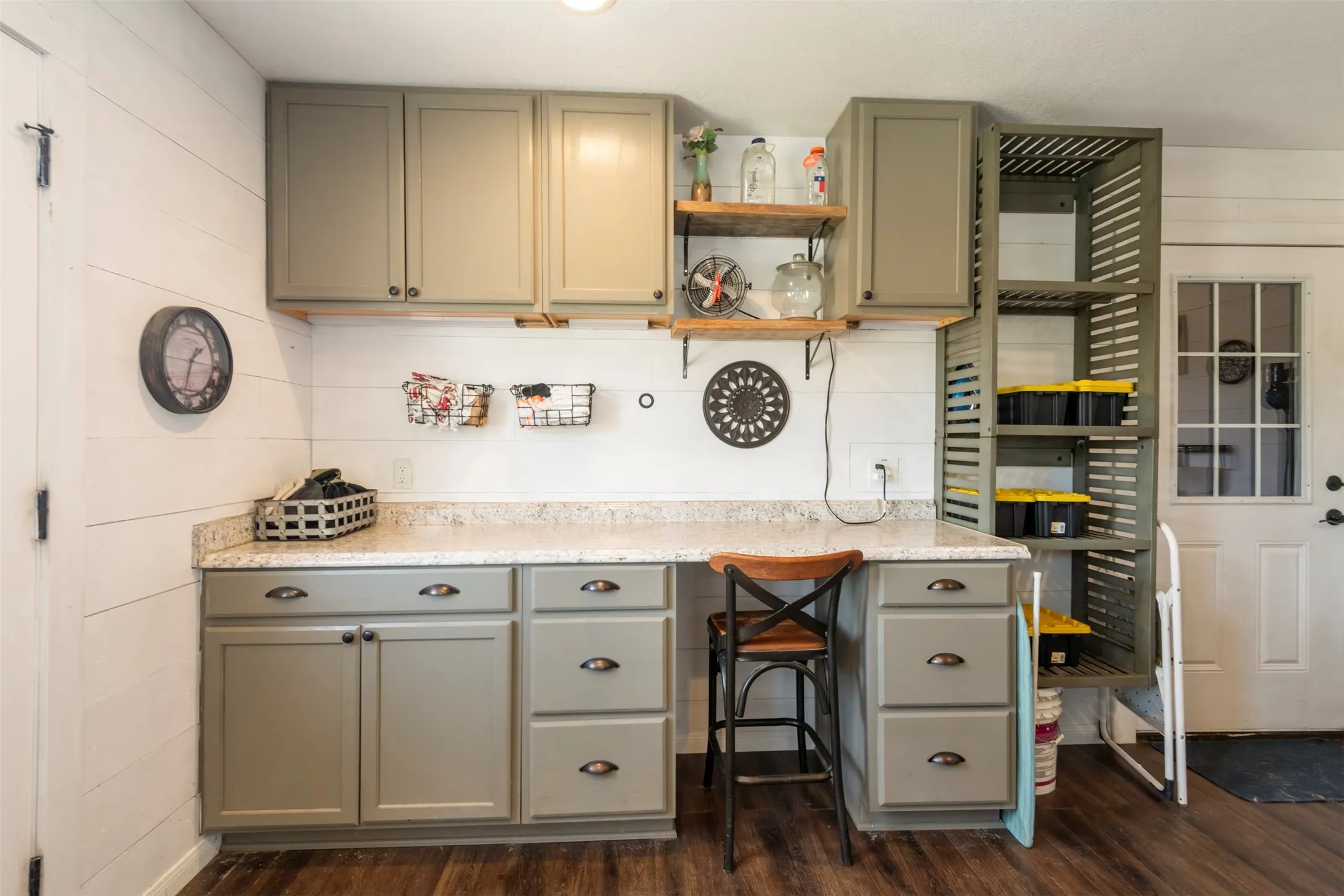 Single Family Residence For Sale in Denton County , 118 Fm 2450, Krum, Texas 76249, 4 Bedroom, 3 Bathroom, 2 Garage spaces, 3,083 Sqft, built in 2003, mls#21371198, Real Estate Agent in Krum, Homes For Sale in Denton county, Homes For Sale in Krum, Realtor in Krum Texas, Real Estate Brokerage Independent Realty Texas, Luminita Cordes Realtor