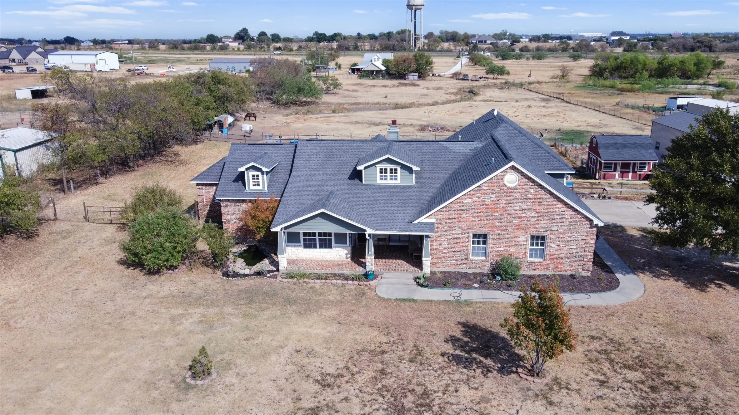 Single Family Residence For Sale in Denton County , 118 Fm 2450, Krum, Texas 76249, 4 Bedroom, 3 Bathroom, 2 Garage spaces, 3,083 Sqft, built in 2003, mls#21371198, Real Estate Agent in Krum, Homes For Sale in Denton county, Homes For Sale in Krum, Realtor in Krum Texas, Real Estate Brokerage Independent Realty Texas, Luminita Cordes Realtor