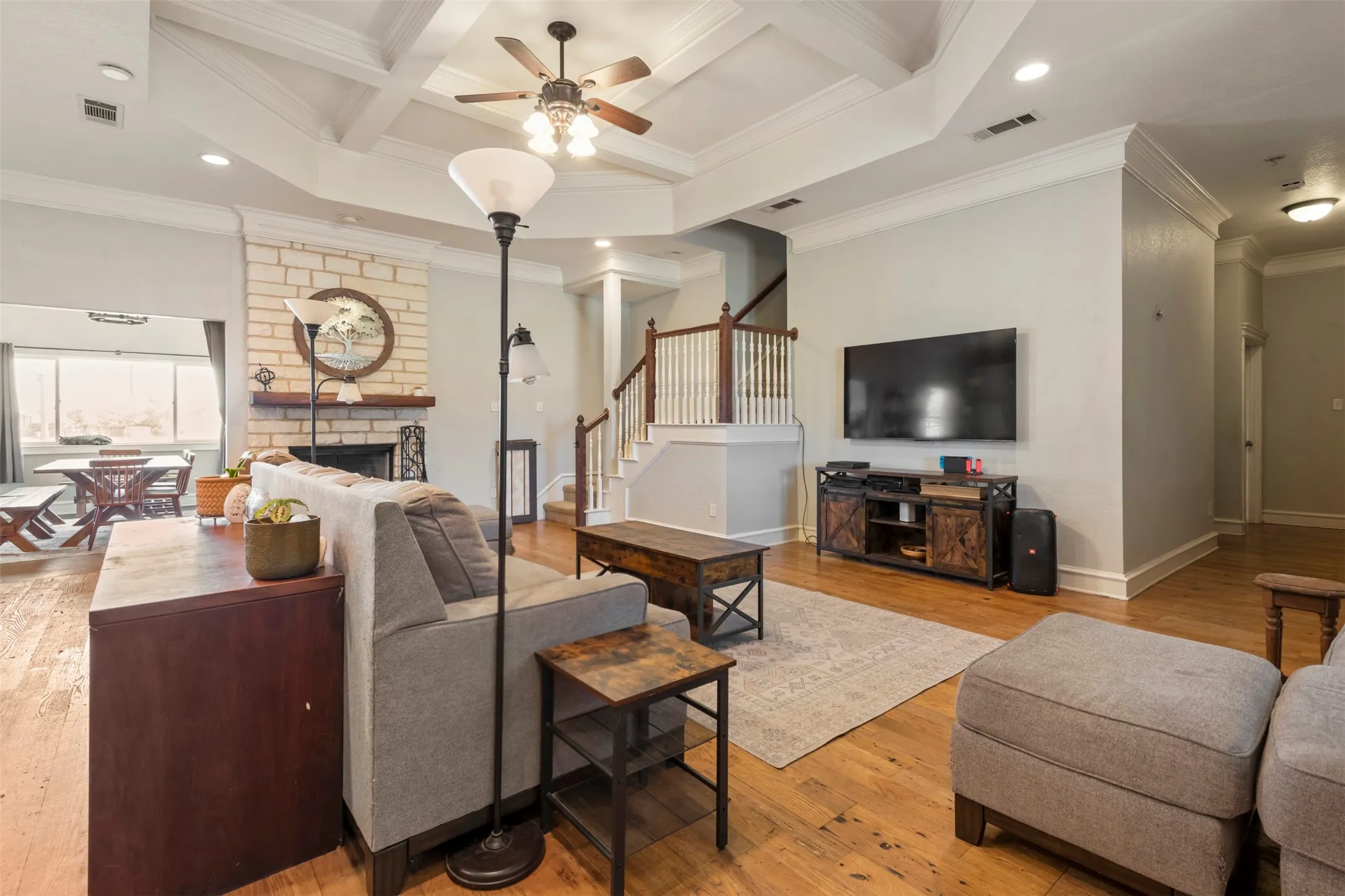 Single Family Residence For Sale in Denton County , 118 Fm 2450, Krum, Texas 76249, 4 Bedroom, 3 Bathroom, 2 Garage spaces, 3,083 Sqft, built in 2003, mls#21371198, Real Estate Agent in Krum, Homes For Sale in Denton county, Homes For Sale in Krum, Realtor in Krum Texas, Real Estate Brokerage Independent Realty Texas, Luminita Cordes Realtor