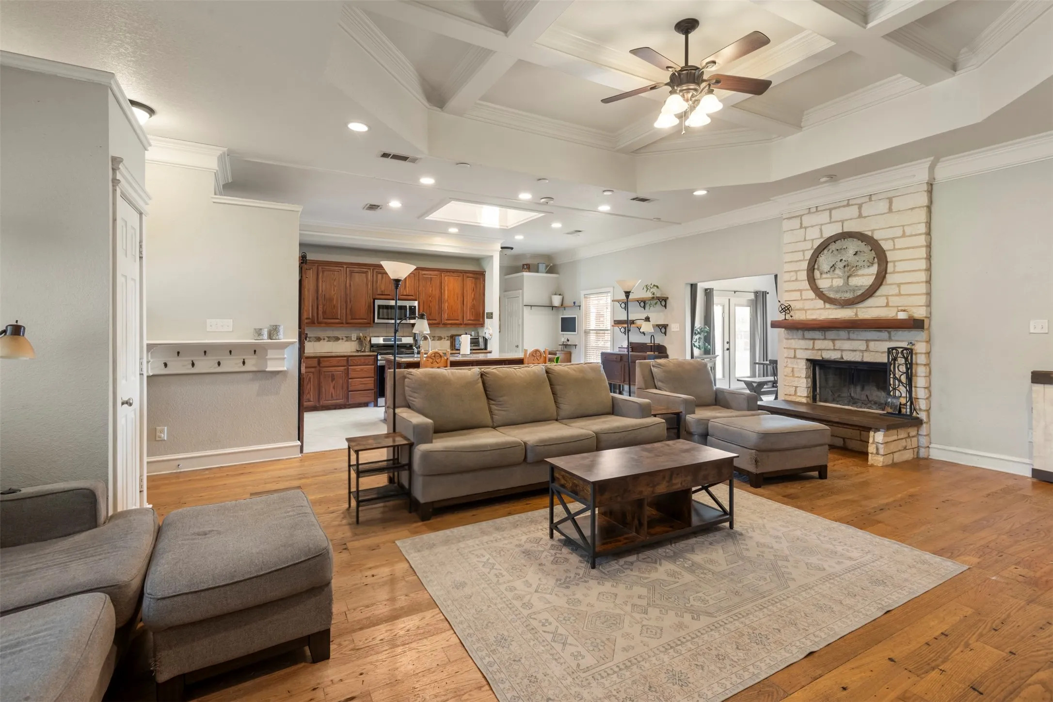 Single Family Residence For Sale in Denton County , 118 Fm 2450, Krum, Texas 76249, 4 Bedroom, 3 Bathroom, 2 Garage spaces, 3,083 Sqft, built in 2003, mls#21371198, Real Estate Agent in Krum, Homes For Sale in Denton county, Homes For Sale in Krum, Realtor in Krum Texas, Real Estate Brokerage Independent Realty Texas, Luminita Cordes Realtor