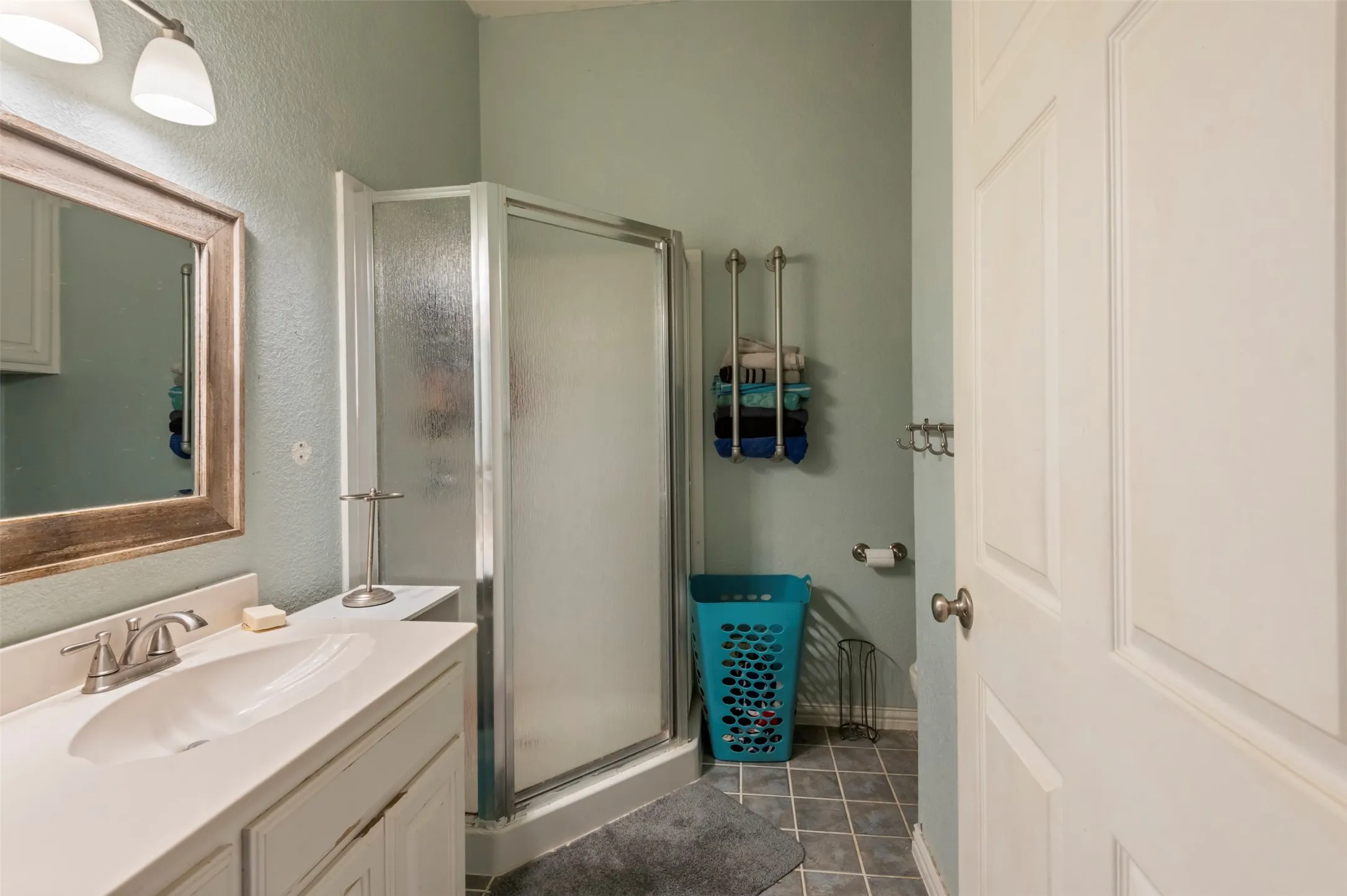 Single Family Residence For Sale in Denton County , 118 Fm 2450, Krum, Texas 76249, 4 Bedroom, 3 Bathroom, 2 Garage spaces, 3,083 Sqft, built in 2003, mls#21371198, Real Estate Agent in Krum, Homes For Sale in Denton county, Homes For Sale in Krum, Realtor in Krum Texas, Real Estate Brokerage Independent Realty Texas, Luminita Cordes Realtor