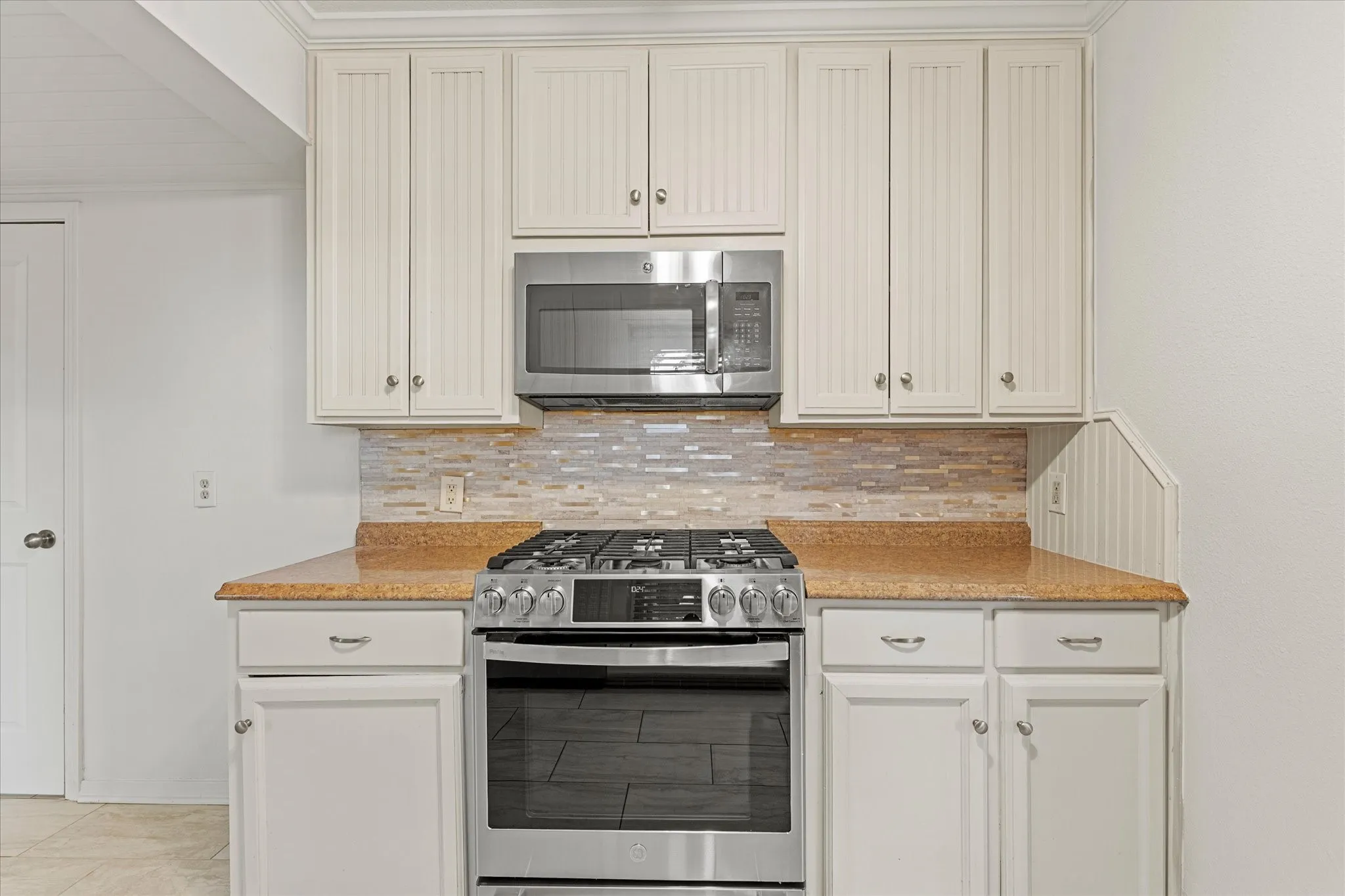 Single Family Residence For Sale in Rockwall County , 606 Storrs Street, Rockwall, Texas 75087, 2 Bedroom, 1 Bathroom, 1 Garage spaces, 929 Sqft, built in 1930, mls#21371444, Real Estate Agent in Rockwall, Homes For Sale in Rockwall county, Homes For Sale in Rockwall, Realtor in Rockwall Texas, Real Estate Brokerage Independent Realty Texas, Luminita Cordes Realtor