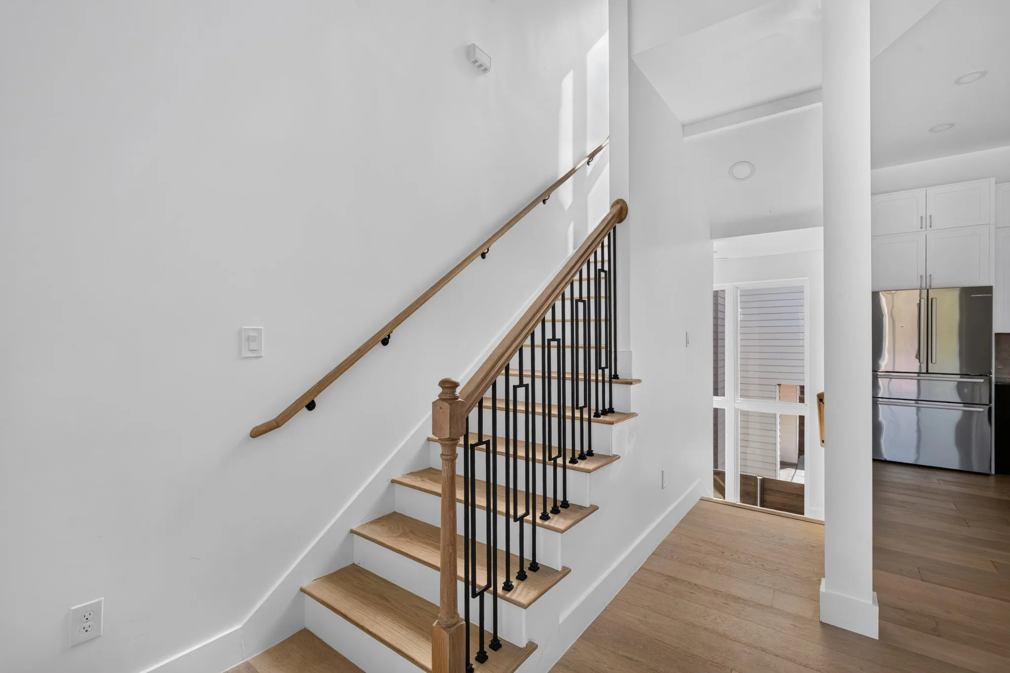 Townhouse For Rent in Dallas County , 2349 N Carroll Avenue, Dallas, Texas 75204, 2 Bedroom, 3 Bathroom, 2 Garage spaces, 1,503 Sqft, built in 2023, mls#21371530, Real Estate Agent in Dallas, Homes For Rent in Dallas county, Homes For Rent in Dallas, Realtor in Dallas Texas, Real Estate Brokerage Independent Realty Texas, Luminita Cordes Realtor