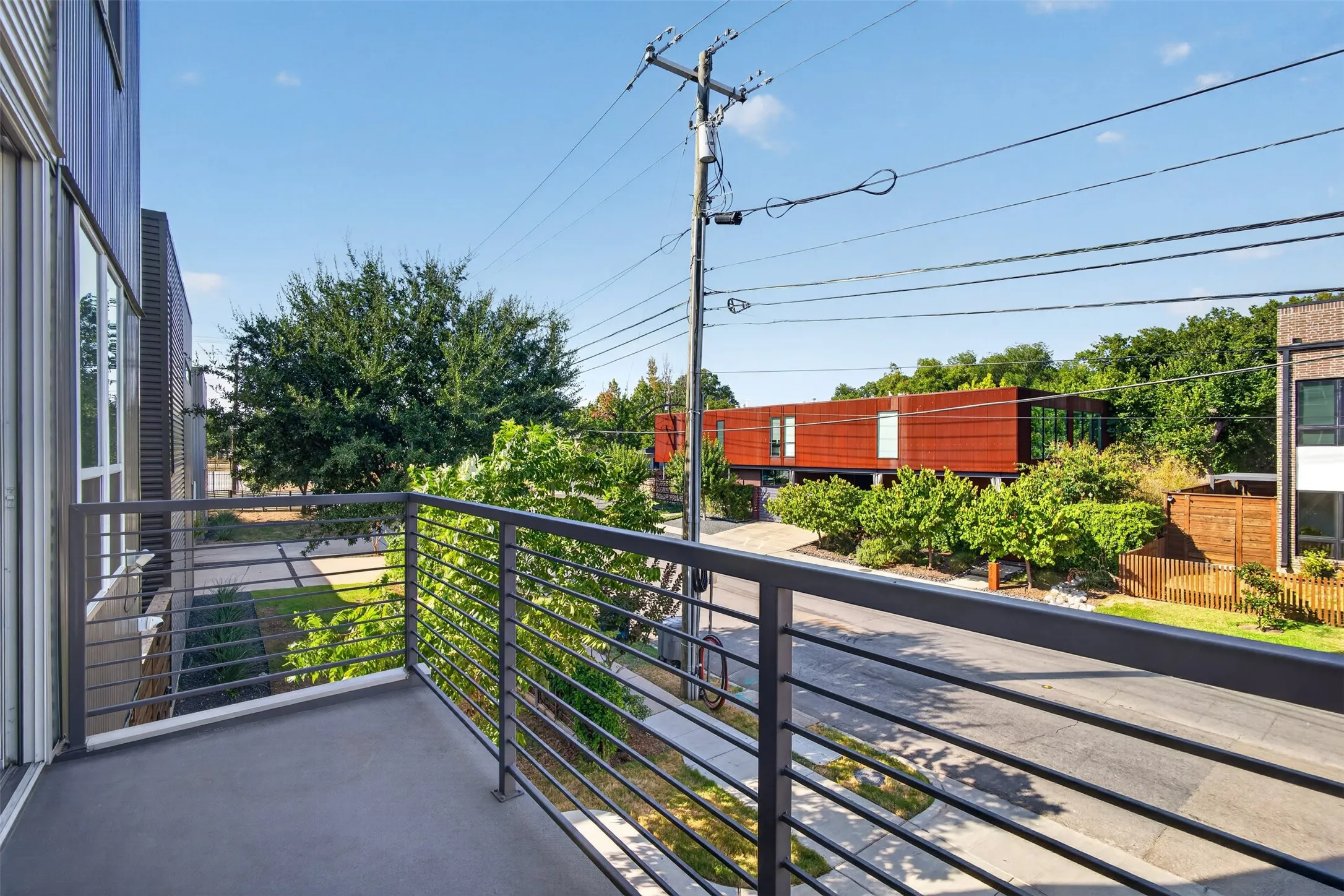 Townhouse For Rent in Dallas County , 2349 N Carroll Avenue, Dallas, Texas 75204, 2 Bedroom, 3 Bathroom, 2 Garage spaces, 1,503 Sqft, built in 2023, mls#21371530, Real Estate Agent in Dallas, Homes For Rent in Dallas county, Homes For Rent in Dallas, Realtor in Dallas Texas, Real Estate Brokerage Independent Realty Texas, Luminita Cordes Realtor