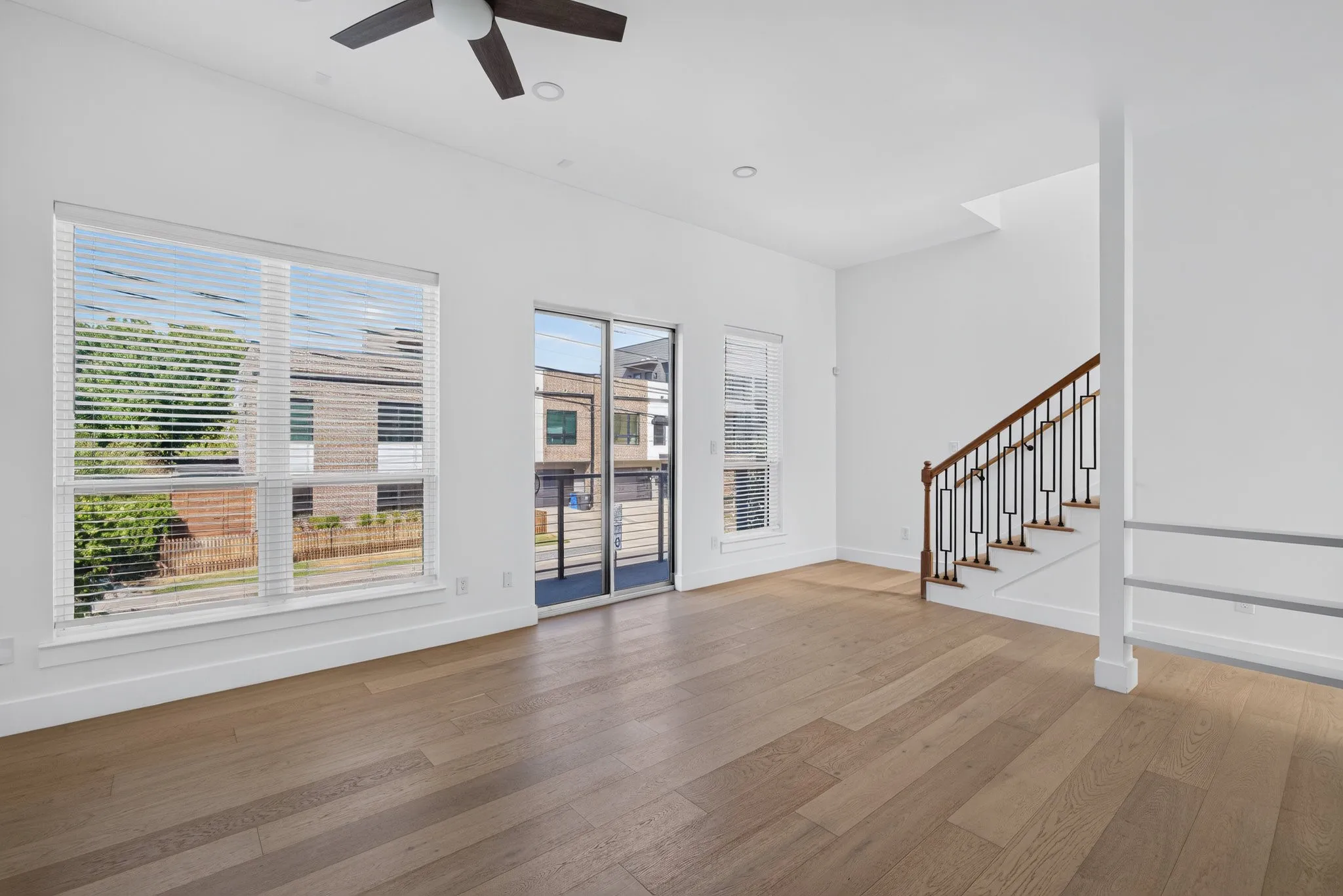 Townhouse For Rent in Dallas County , 2349 N Carroll Avenue, Dallas, Texas 75204, 2 Bedroom, 3 Bathroom, 2 Garage spaces, 1,503 Sqft, built in 2023, mls#21371530, Real Estate Agent in Dallas, Homes For Rent in Dallas county, Homes For Rent in Dallas, Realtor in Dallas Texas, Real Estate Brokerage Independent Realty Texas, Luminita Cordes Realtor
