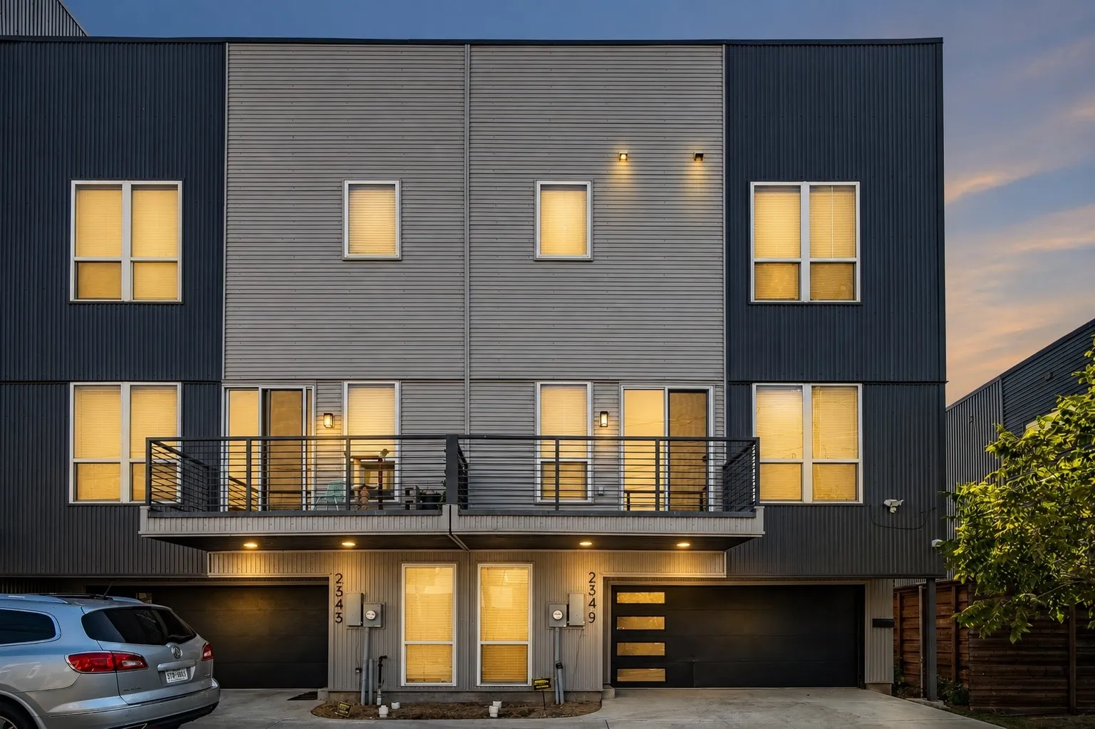 Townhouse For Rent in Dallas County , 2349 N Carroll Avenue, Dallas, Texas 75204, 2 Bedroom, 3 Bathroom, 2 Garage spaces, 1,503 Sqft, built in 2023, mls#21371530, Real Estate Agent in Dallas, Homes For Rent in Dallas county, Homes For Rent in Dallas, Realtor in Dallas Texas, Real Estate Brokerage Independent Realty Texas, Luminita Cordes Realtor