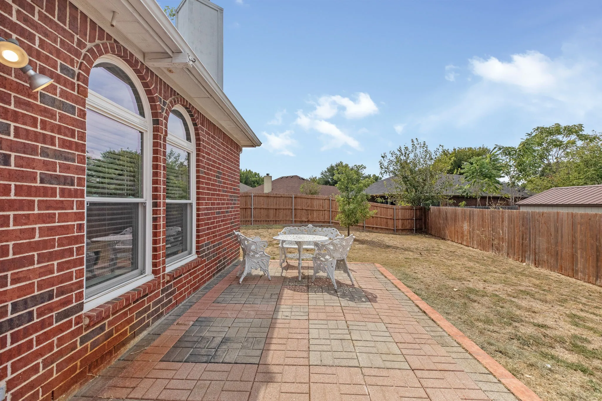 Single Family Residence For Sale in Tarrant County , 104 Bullava Court, Crowley, Texas 76036, 3 Bedroom, 2 Bathroom, 2 Garage spaces, 1,782 Sqft, built in 2003, mls#21343613, Real Estate Agent in Crowley, Homes For Sale in Tarrant county, Homes For Sale in Crowley, Realtor in Crowley Texas, Real Estate Brokerage Independent Realty Texas, Luminita Cordes Realtor