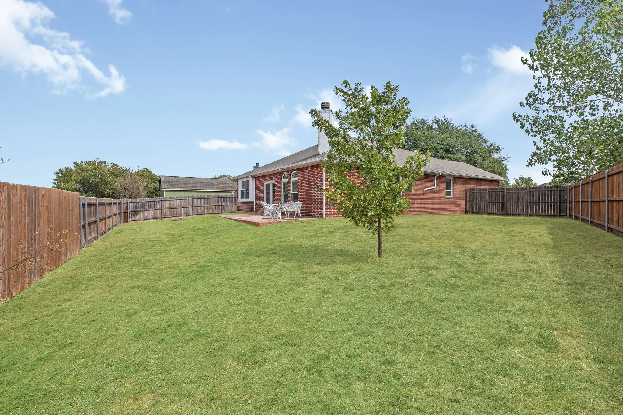 Single Family Residence For Sale in Tarrant County , 104 Bullava Court, Crowley, Texas 76036, 3 Bedroom, 2 Bathroom, 2 Garage spaces, 1,782 Sqft, built in 2003, mls#21343613, Real Estate Agent in Crowley, Homes For Sale in Tarrant county, Homes For Sale in Crowley, Realtor in Crowley Texas, Real Estate Brokerage Independent Realty Texas, Luminita Cordes Realtor