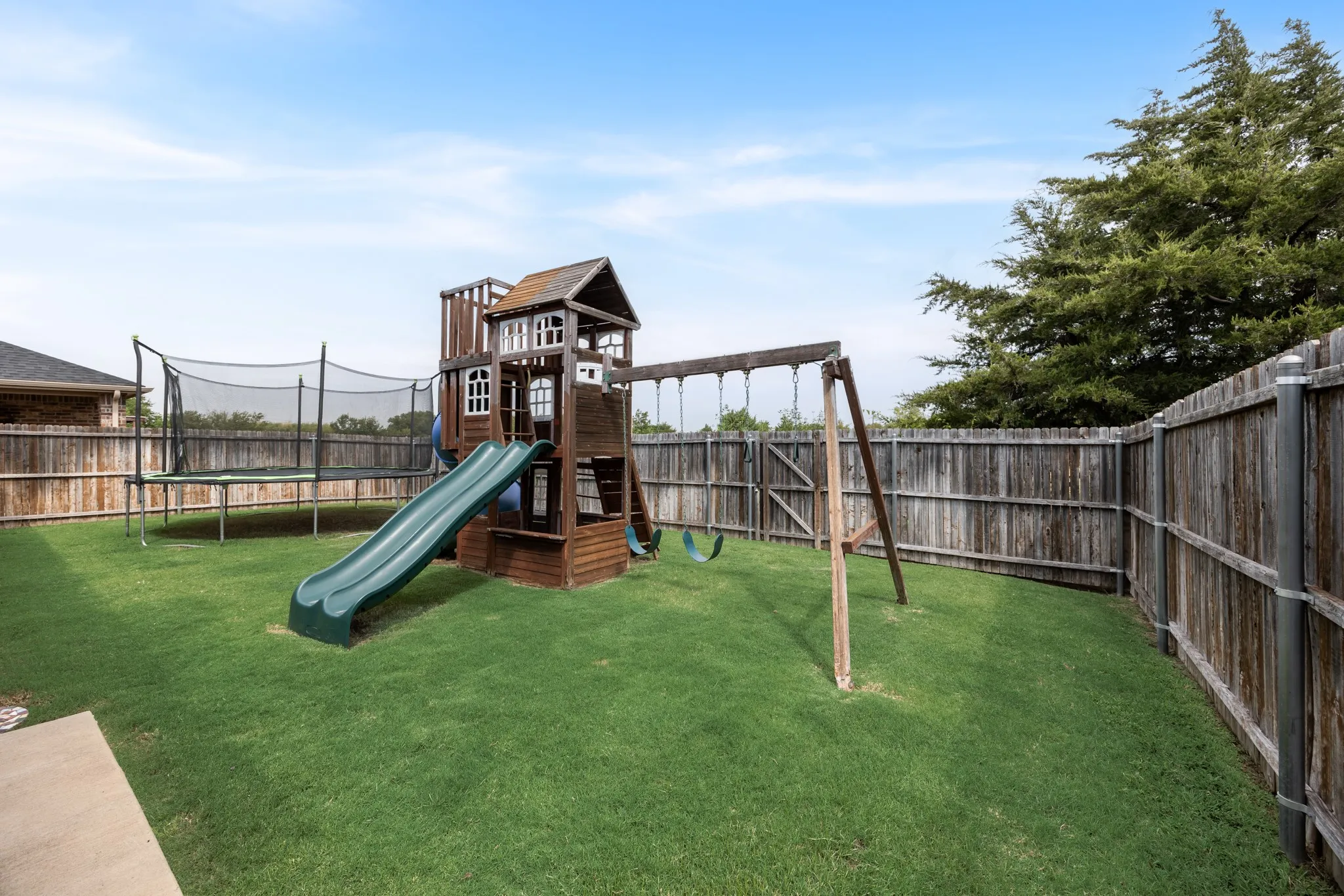 Single Family Residence For Sale in Rockwall County , 2250 Bryant Lane, Fate, Texas 75189, 4 Bedroom, 2 Bathroom, 2 Garage spaces, 1,563 Sqft, built in 2018, mls#21369814, Real Estate Agent in Fate, Homes For Sale in Rockwall county, Homes For Sale in Fate, Realtor in Fate Texas, Real Estate Brokerage Independent Realty Texas, Luminita Cordes Realtor