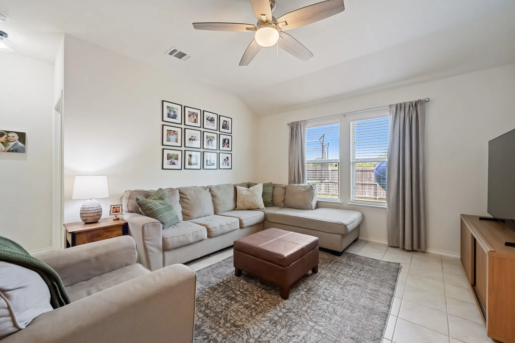 Single Family Residence For Sale in Rockwall County , 2250 Bryant Lane, Fate, Texas 75189, 4 Bedroom, 2 Bathroom, 2 Garage spaces, 1,563 Sqft, built in 2018, mls#21369814, Real Estate Agent in Fate, Homes For Sale in Rockwall county, Homes For Sale in Fate, Realtor in Fate Texas, Real Estate Brokerage Independent Realty Texas, Luminita Cordes Realtor