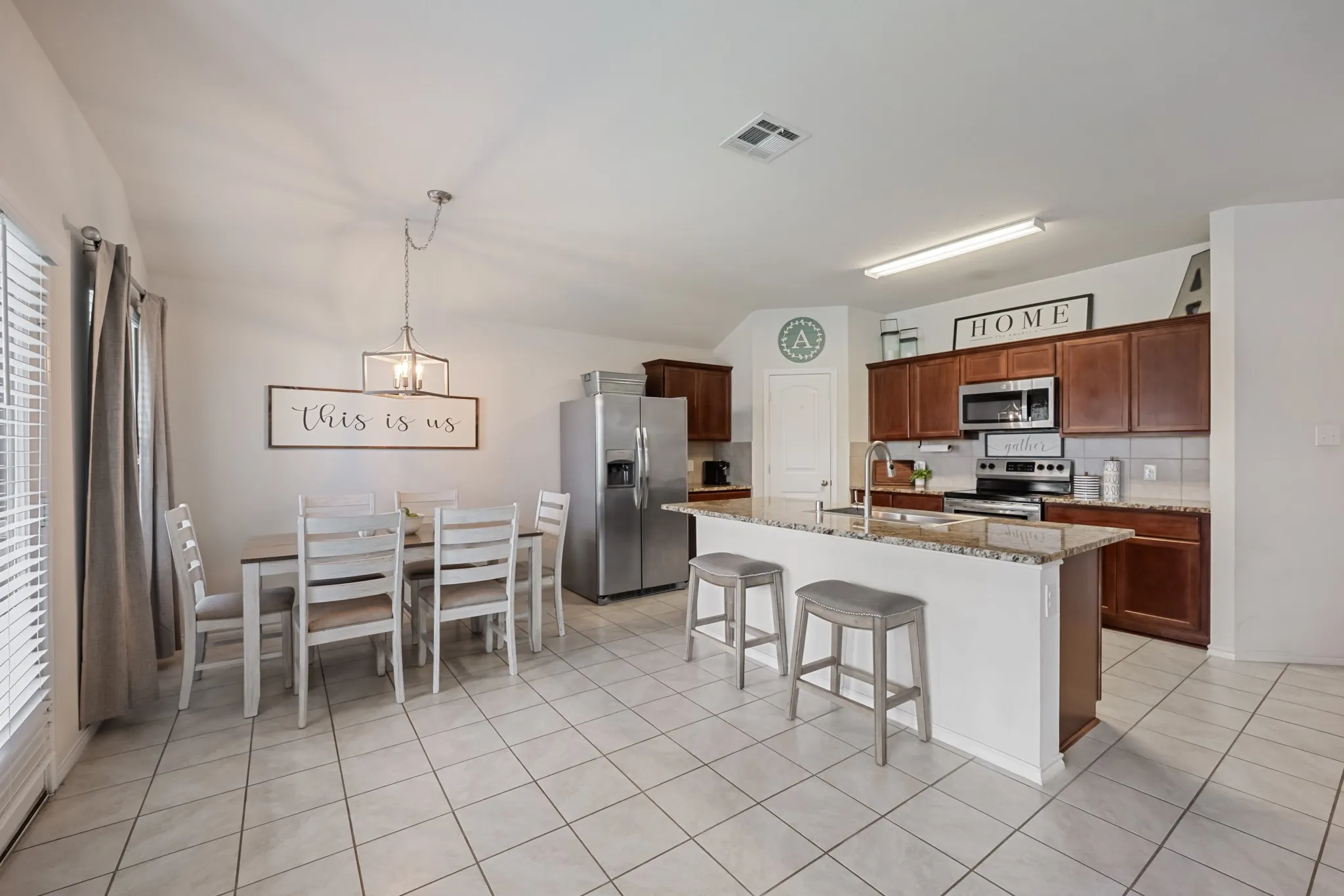 Single Family Residence For Sale in Rockwall County , 2250 Bryant Lane, Fate, Texas 75189, 4 Bedroom, 2 Bathroom, 2 Garage spaces, 1,563 Sqft, built in 2018, mls#21369814, Real Estate Agent in Fate, Homes For Sale in Rockwall county, Homes For Sale in Fate, Realtor in Fate Texas, Real Estate Brokerage Independent Realty Texas, Luminita Cordes Realtor