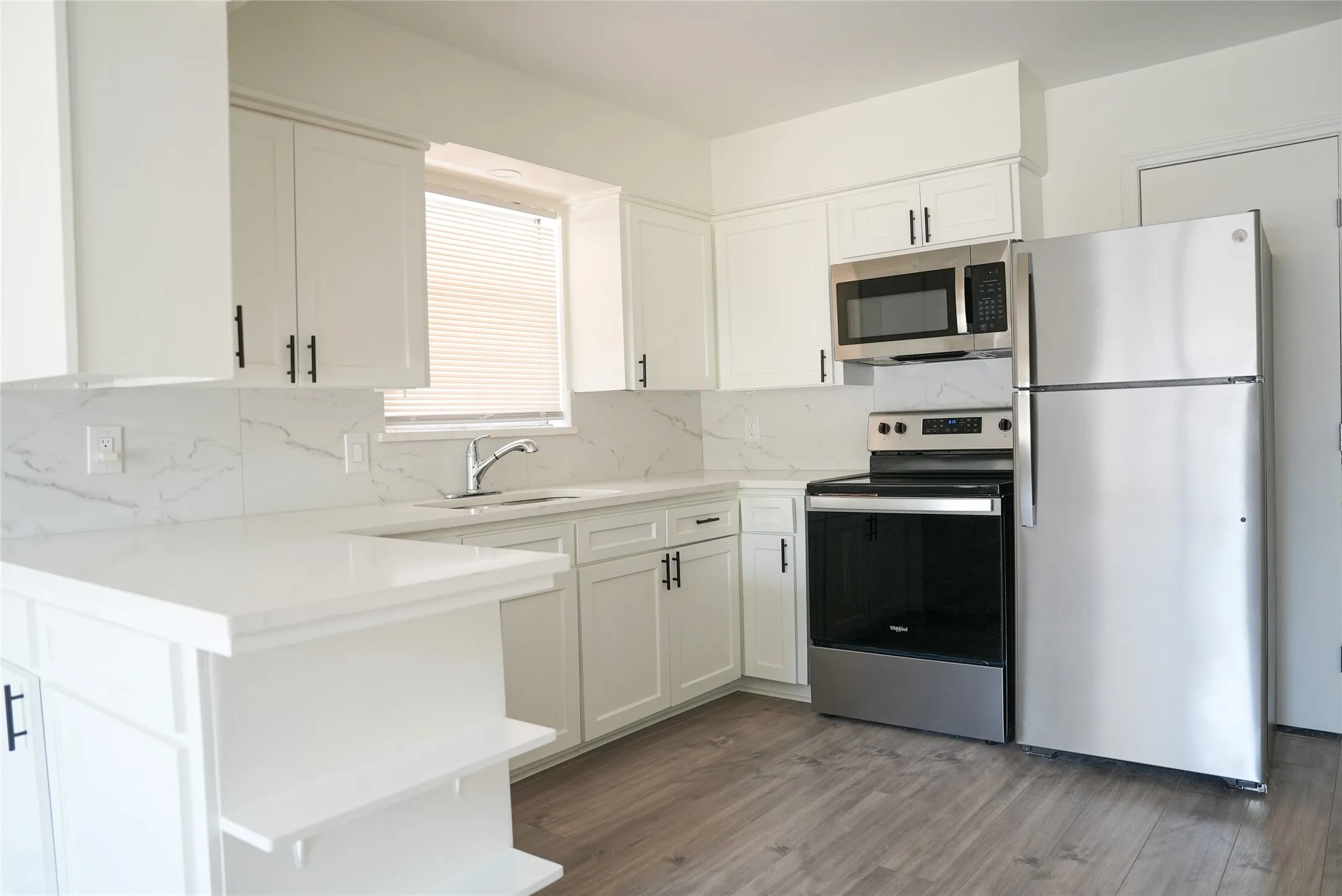 Duplex For Rent in Dallas County , 6565 Ascot Lane, Dallas, Texas 75214, 2 Bedroom, 1 Bathroom, 2 Garage spaces, 889 Sqft, built in 1961, mls#21371421, Real Estate Agent in Dallas, Homes For Rent in Dallas county, Homes For Rent in Dallas, Realtor in Dallas Texas, Real Estate Brokerage Independent Realty Texas, Luminita Cordes Realtor