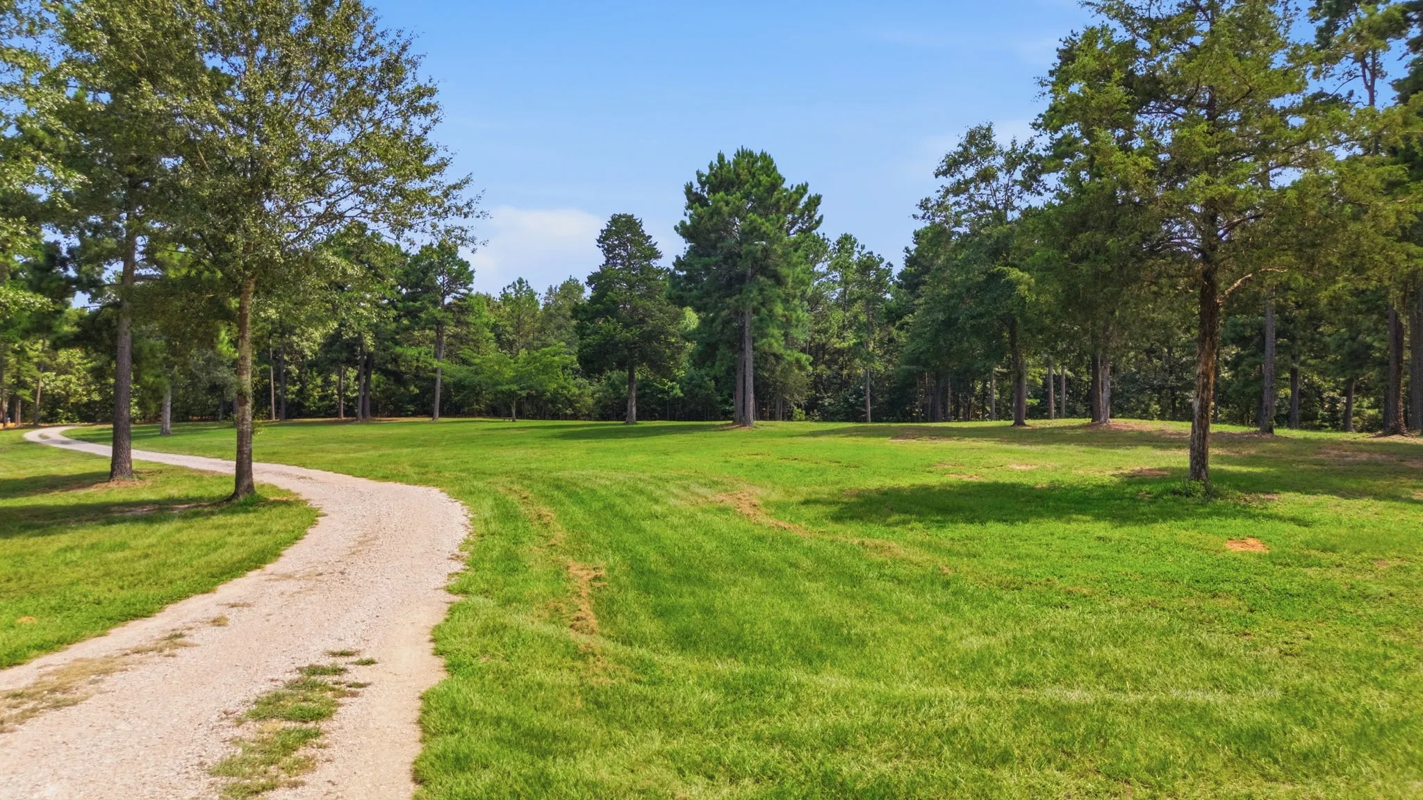 Farm For Sale in Smith County , 12842 Farm to Market 838, Overton, Texas 75684, 3 Bedroom, 2 Bathroom, Garage spaces, 3,150 Sqft, built in 2020, mls#21367582, Real Estate Agent in Overton, Homes For Sale in Smith county, Homes For Sale in Overton, Realtor in Overton Texas, Real Estate Brokerage Independent Realty Texas, Luminita Cordes Realtor