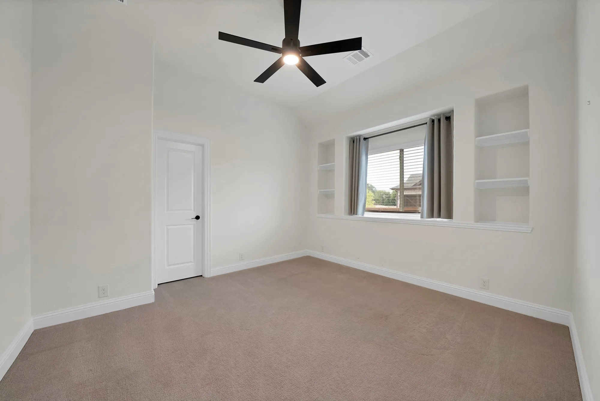 Additional Downstairs Bedroom