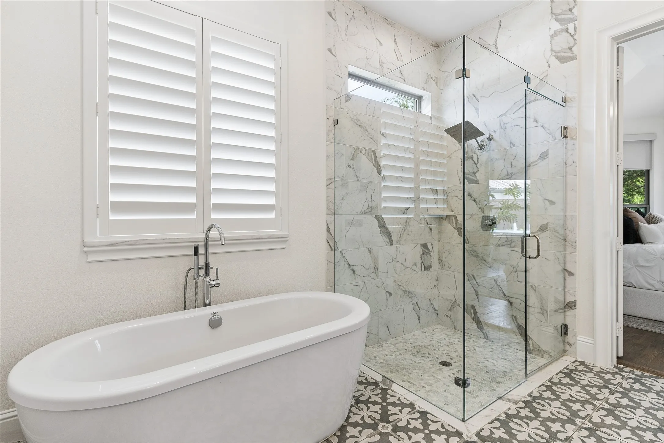 Single Family Residence For Rent in Denton County , 10215 Blackenhurst Lane, Frisco, Texas 75033, 5 Bedroom, 6 Bathroom, 3 Garage spaces, 4,931 Sqft, built in 2016, mls#21371502, Real Estate Agent in Frisco, Homes For Rent in Denton county, Homes For Rent in Frisco, Realtor in Frisco Texas, Real Estate Brokerage Independent Realty Texas, Luminita Cordes Realtor