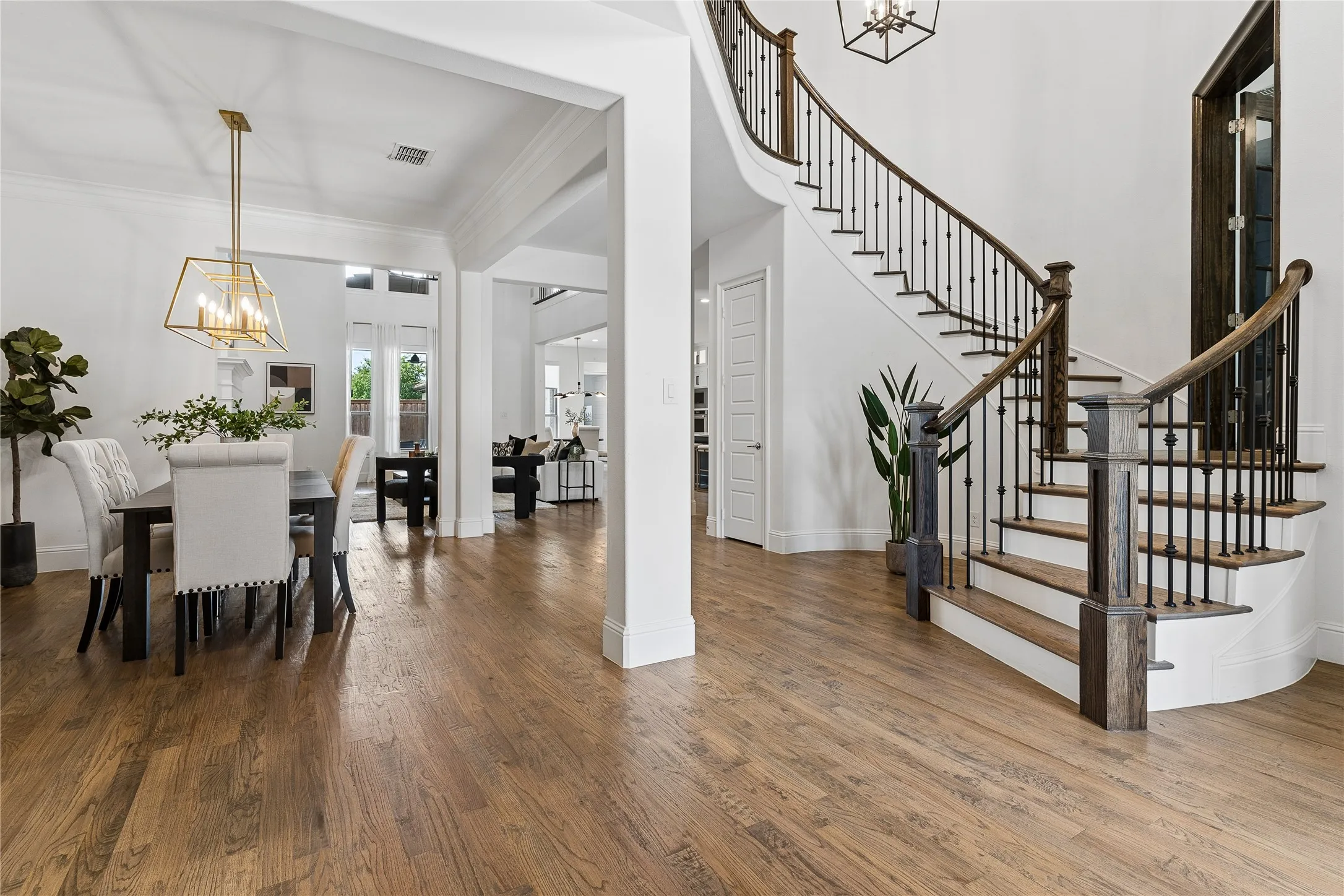 Single Family Residence For Rent in Denton County , 10215 Blackenhurst Lane, Frisco, Texas 75033, 5 Bedroom, 6 Bathroom, 3 Garage spaces, 4,931 Sqft, built in 2016, mls#21371502, Real Estate Agent in Frisco, Homes For Rent in Denton county, Homes For Rent in Frisco, Realtor in Frisco Texas, Real Estate Brokerage Independent Realty Texas, Luminita Cordes Realtor