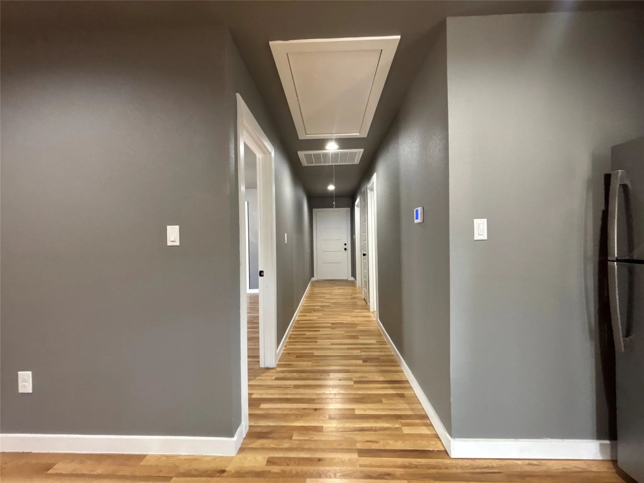 Single Family Residence For Rent in Dallas County , 410 S Kaufman Street, Seagoville, Texas 75159, 3 Bedroom, 2 Bathroom, Garage spaces, 1,300 Sqft, built in 1940, mls#21371538, Real Estate Agent in Seagoville, Homes For Rent in Dallas county, Homes For Rent in Seagoville, Realtor in Seagoville Texas, Real Estate Brokerage Independent Realty Texas, Luminita Cordes Realtor