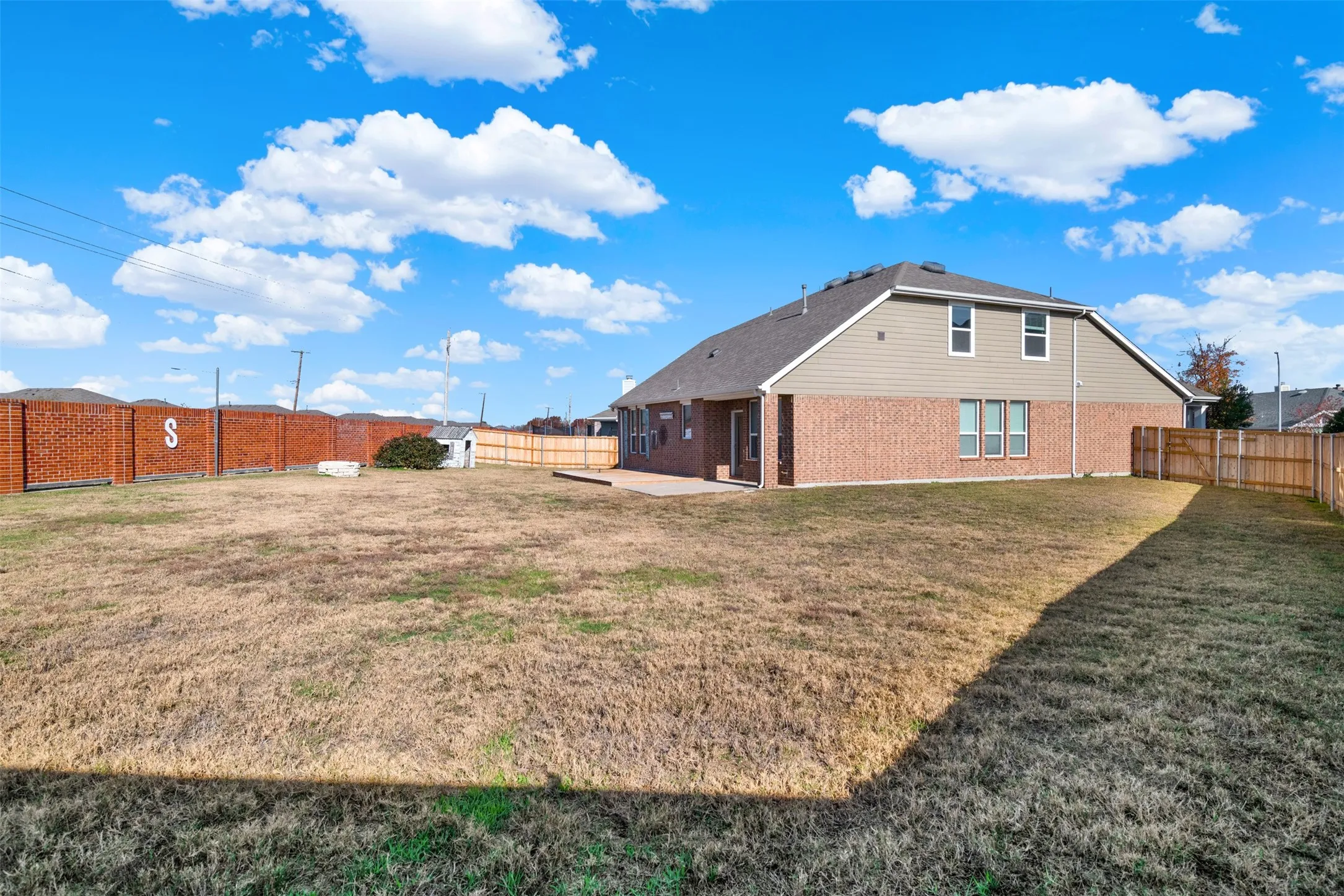 Single Family Residence For Sale in Tarrant County , 7901 Wildwest Drive, Fort Worth, Texas 76131, 4 Bedroom, 3 Bathroom, 2 Garage spaces, 2,546 Sqft, built in 2015, mls#21361969, Real Estate Agent in Fort Worth, Homes For Sale in Tarrant county, Homes For Sale in Fort Worth, Realtor in Fort Worth Texas, Real Estate Brokerage Independent Realty Texas, Luminita Cordes Realtor