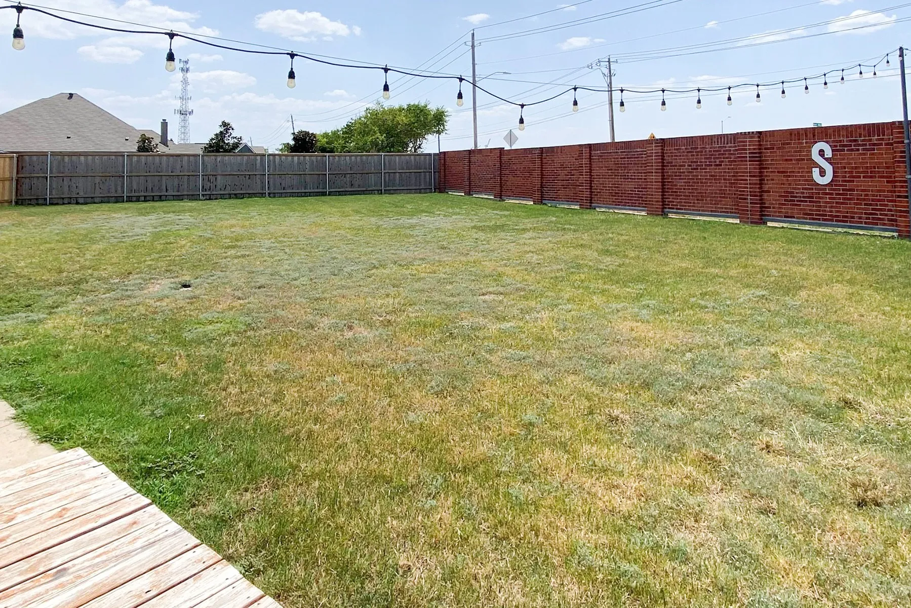 Single Family Residence For Sale in Tarrant County , 7901 Wildwest Drive, Fort Worth, Texas 76131, 4 Bedroom, 3 Bathroom, 2 Garage spaces, 2,546 Sqft, built in 2015, mls#21361969, Real Estate Agent in Fort Worth, Homes For Sale in Tarrant county, Homes For Sale in Fort Worth, Realtor in Fort Worth Texas, Real Estate Brokerage Independent Realty Texas, Luminita Cordes Realtor