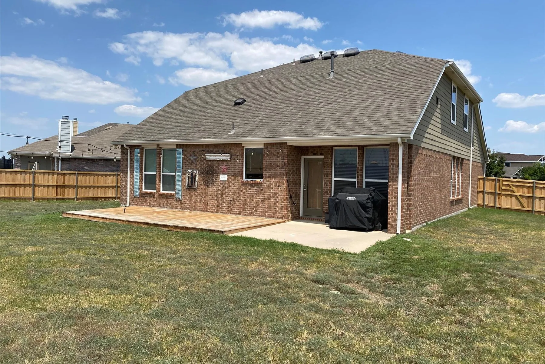 Single Family Residence For Sale in Tarrant County , 7901 Wildwest Drive, Fort Worth, Texas 76131, 4 Bedroom, 3 Bathroom, 2 Garage spaces, 2,546 Sqft, built in 2015, mls#21361969, Real Estate Agent in Fort Worth, Homes For Sale in Tarrant county, Homes For Sale in Fort Worth, Realtor in Fort Worth Texas, Real Estate Brokerage Independent Realty Texas, Luminita Cordes Realtor