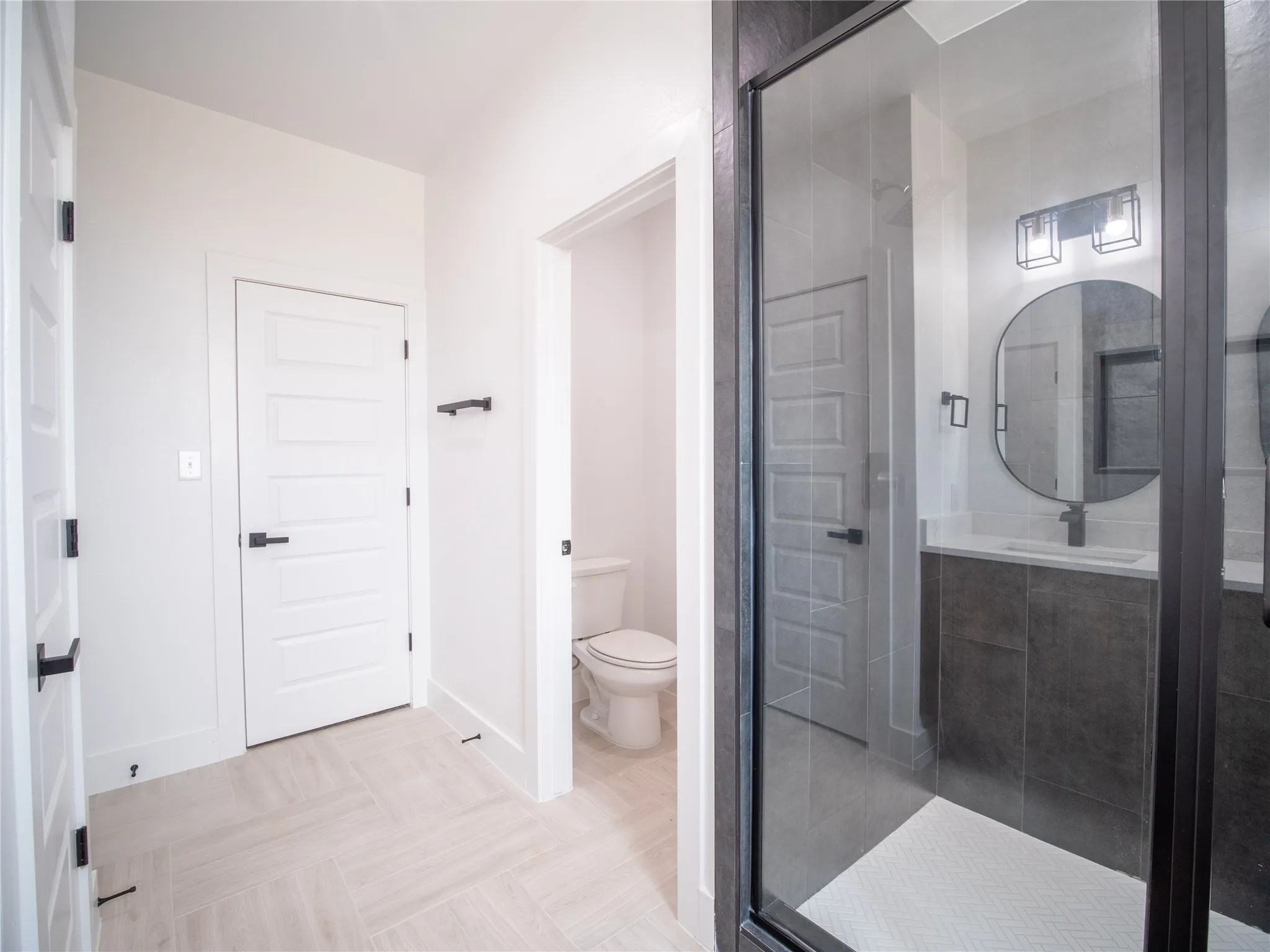 Single Family Residence For Sale in Dallas County , 3453 Sanjeev Drive, Irving, Texas 75060, 3 Bedroom, 3 Bathroom, 2 Garage spaces, 2,206 Sqft, built in 2024, mls#21370923, Real Estate Agent in Irving, Homes For Sale in Dallas county, Homes For Sale in Irving, Realtor in Irving Texas, Real Estate Brokerage Independent Realty Texas, Luminita Cordes Realtor
