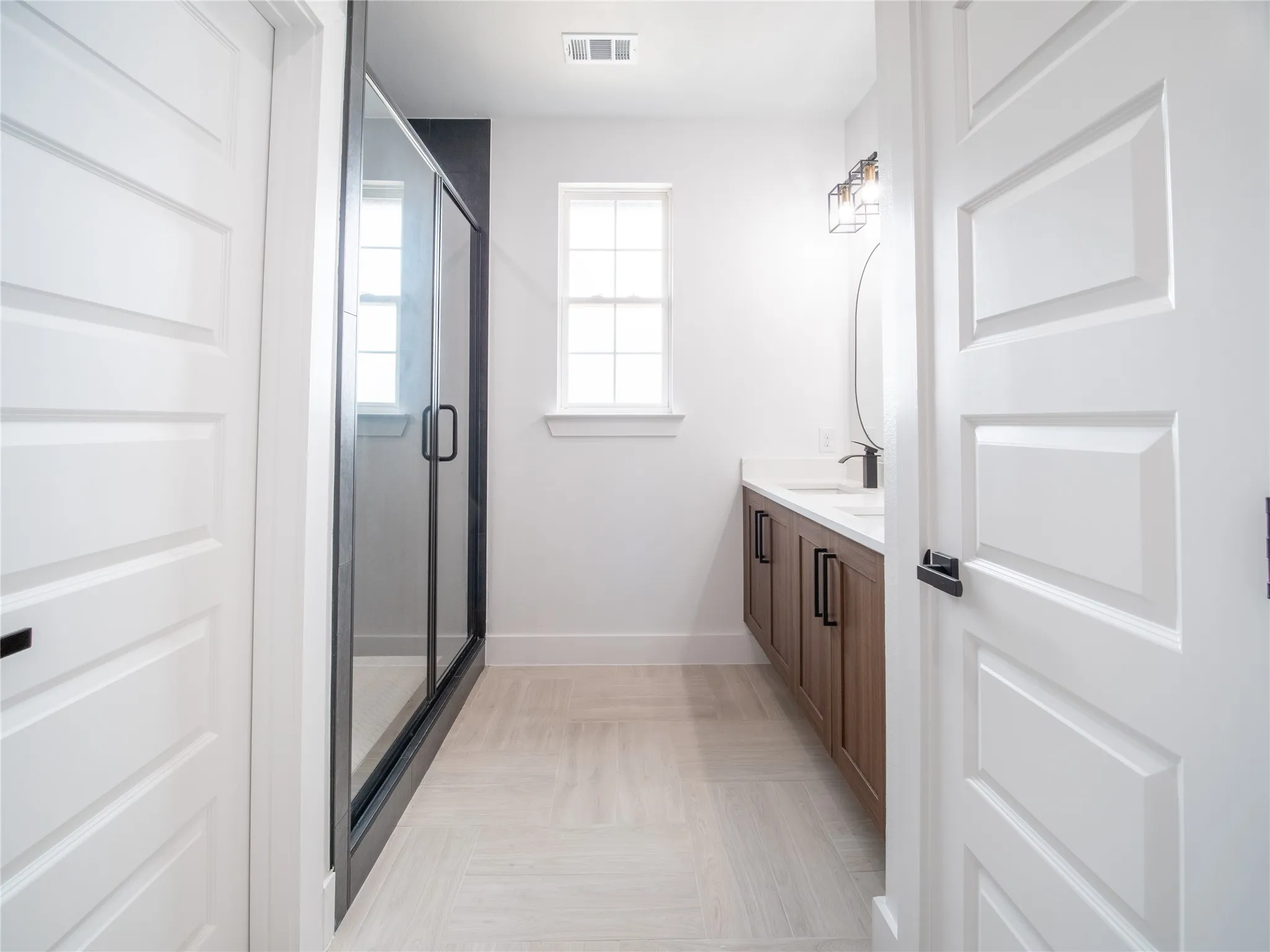Single Family Residence For Sale in Dallas County , 3453 Sanjeev Drive, Irving, Texas 75060, 3 Bedroom, 3 Bathroom, 2 Garage spaces, 2,206 Sqft, built in 2024, mls#21370923, Real Estate Agent in Irving, Homes For Sale in Dallas county, Homes For Sale in Irving, Realtor in Irving Texas, Real Estate Brokerage Independent Realty Texas, Luminita Cordes Realtor