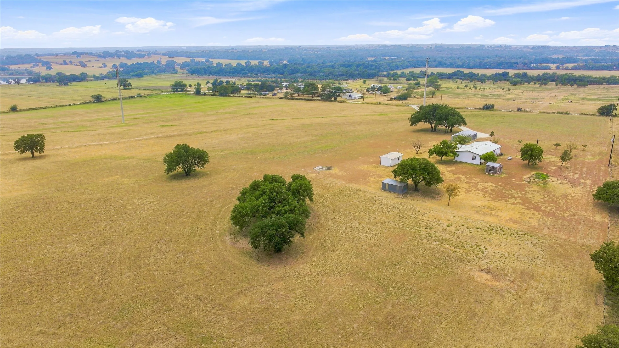 Mobile Home For Sale in Erath County , 1770 County Road 376, Dublin, Texas 76446, 3 Bedroom, 2 Bathroom, Garage spaces, 1,568 Sqft, built in 1985, mls#21370247, Real Estate Agent in Dublin, Homes For Sale in Erath county, Homes For Sale in Dublin, Realtor in Dublin Texas, Real Estate Brokerage Independent Realty Texas, Luminita Cordes Realtor