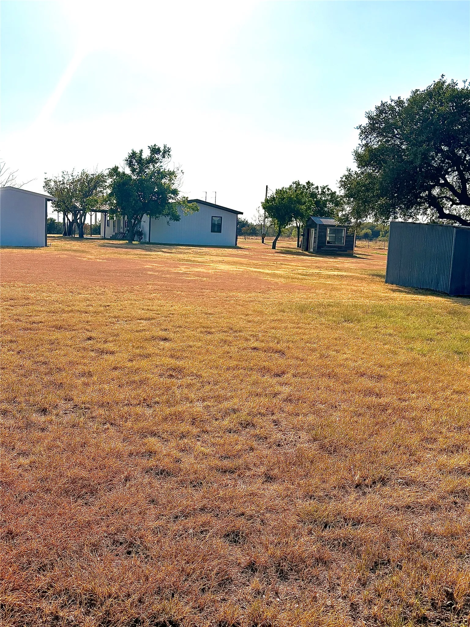 Mobile Home For Sale in Erath County , 1770 County Road 376, Dublin, Texas 76446, 3 Bedroom, 2 Bathroom, Garage spaces, 1,568 Sqft, built in 1985, mls#21370247, Real Estate Agent in Dublin, Homes For Sale in Erath county, Homes For Sale in Dublin, Realtor in Dublin Texas, Real Estate Brokerage Independent Realty Texas, Luminita Cordes Realtor