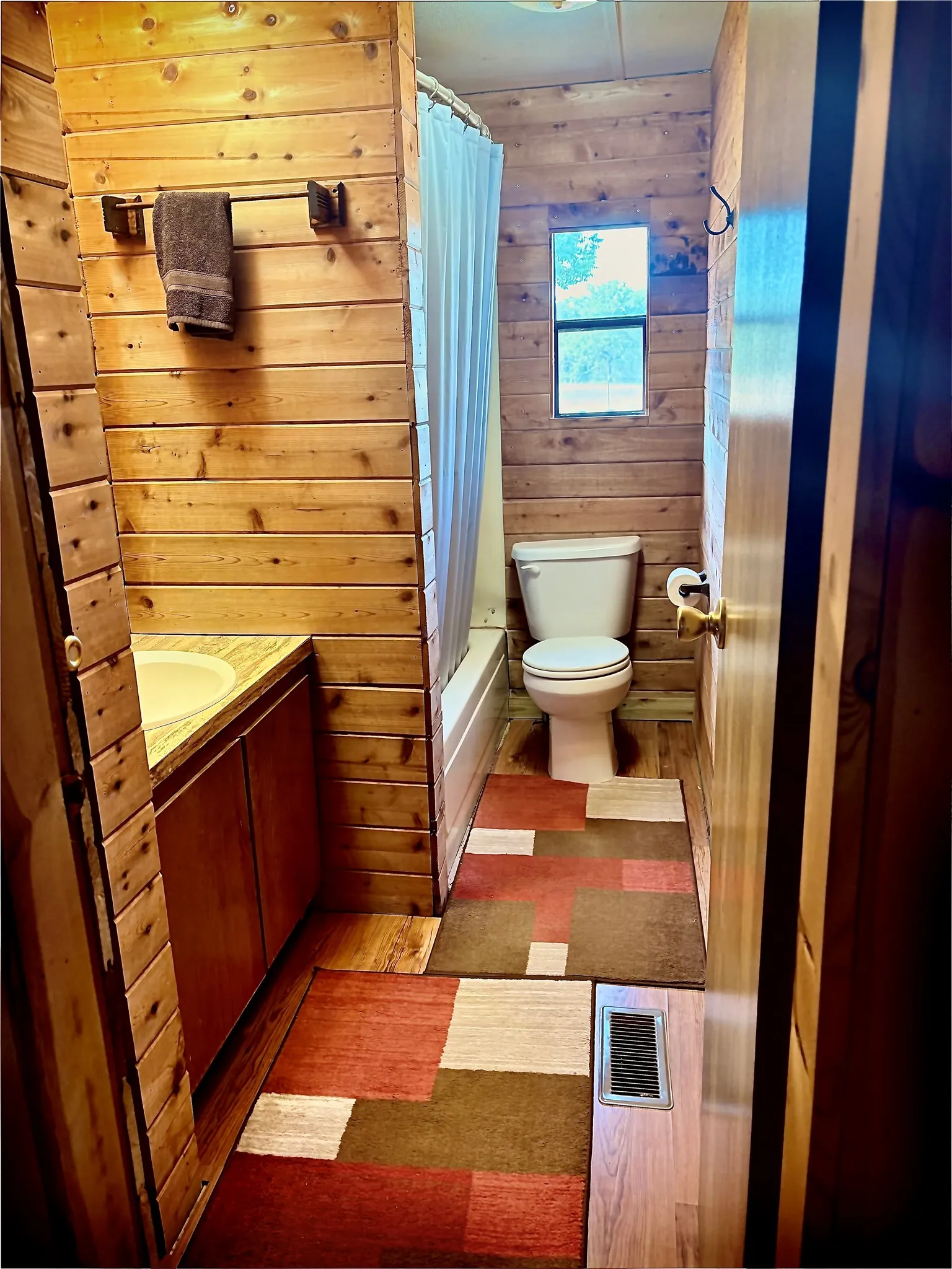 Mobile Home For Sale in Erath County , 1770 County Road 376, Dublin, Texas 76446, 3 Bedroom, 2 Bathroom, Garage spaces, 1,568 Sqft, built in 1985, mls#21370247, Real Estate Agent in Dublin, Homes For Sale in Erath county, Homes For Sale in Dublin, Realtor in Dublin Texas, Real Estate Brokerage Independent Realty Texas, Luminita Cordes Realtor